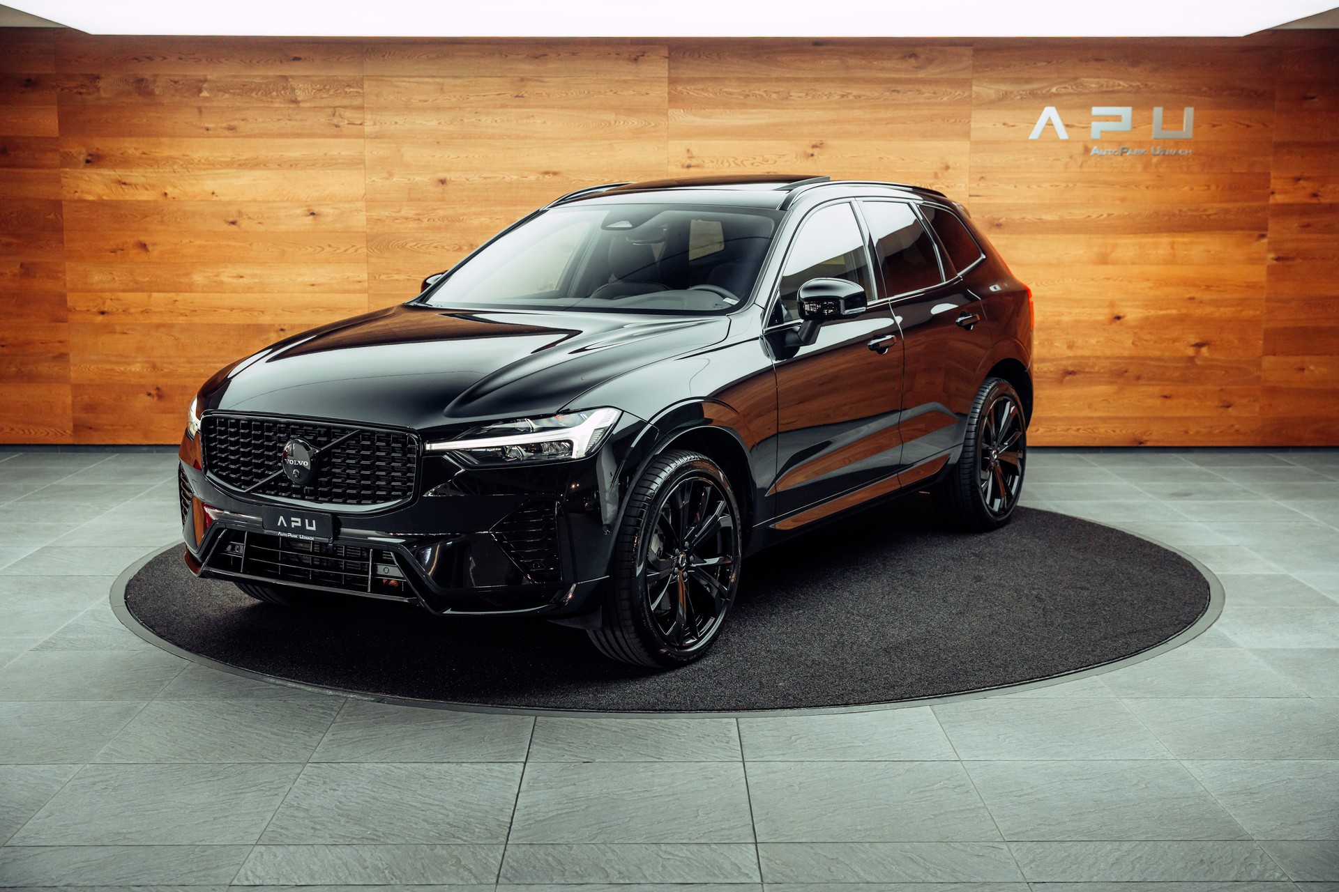 VOLVO XC60 B5 Benzin Mild Hybrid AWD Ultra Dark Geartronic-image-3