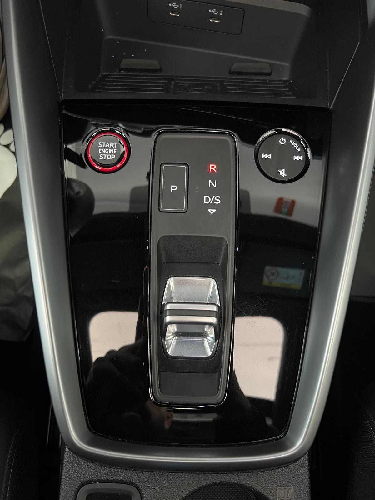 AUDI S3 Limousine 2.0 TFSI quattro S-tronic-image-15