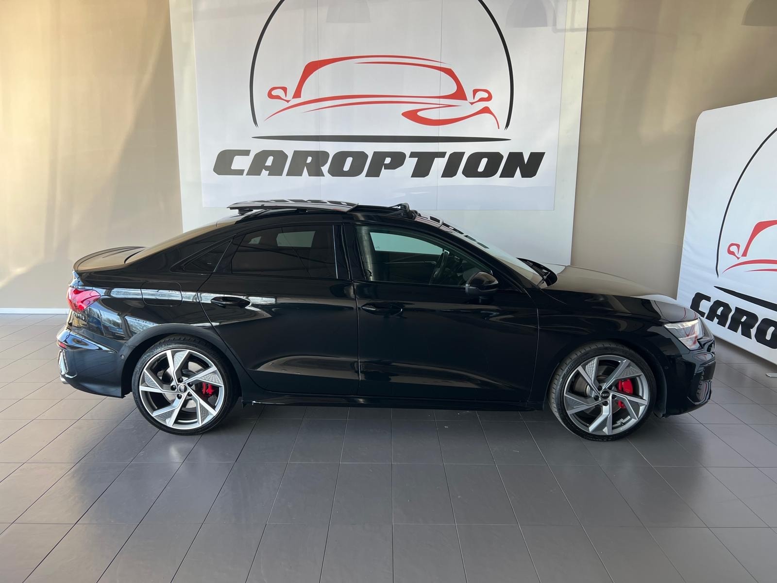AUDI S3 Limousine 2.0 TFSI quattro S-tronic-image-4