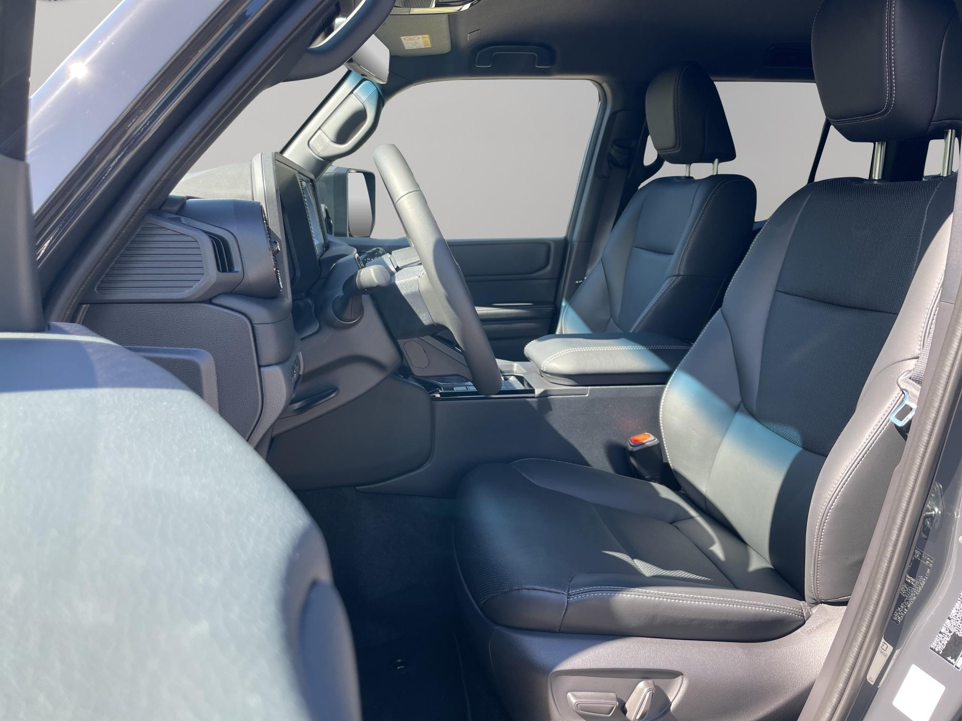 TOYOTA Land Cruiser 2.8 D Comfort-image-6