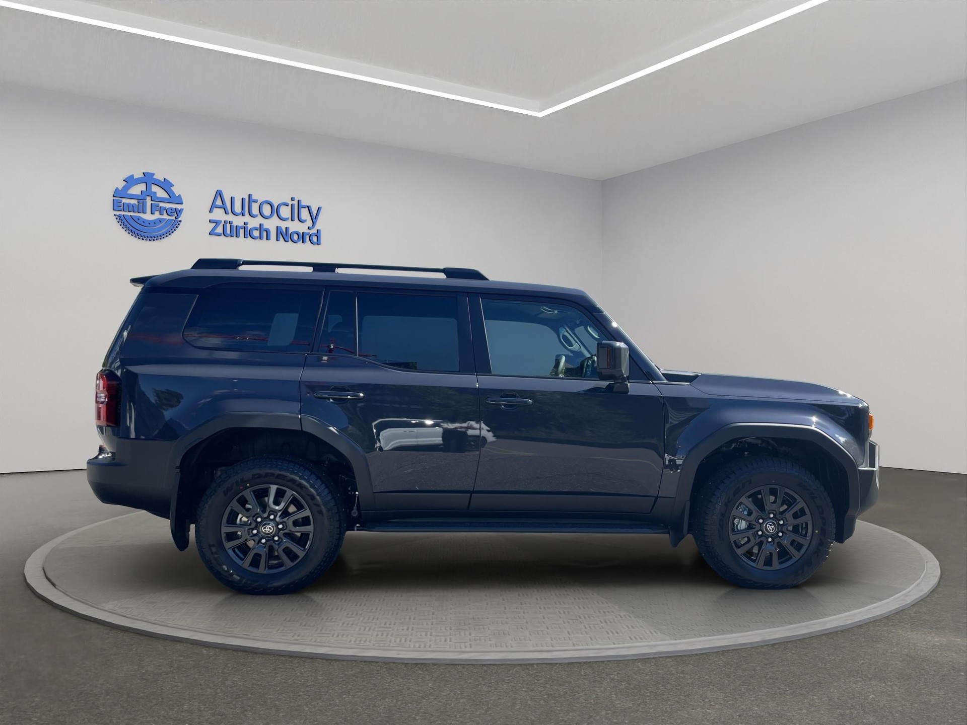 TOYOTA Land Cruiser 2.8 D Comfort-image-4
