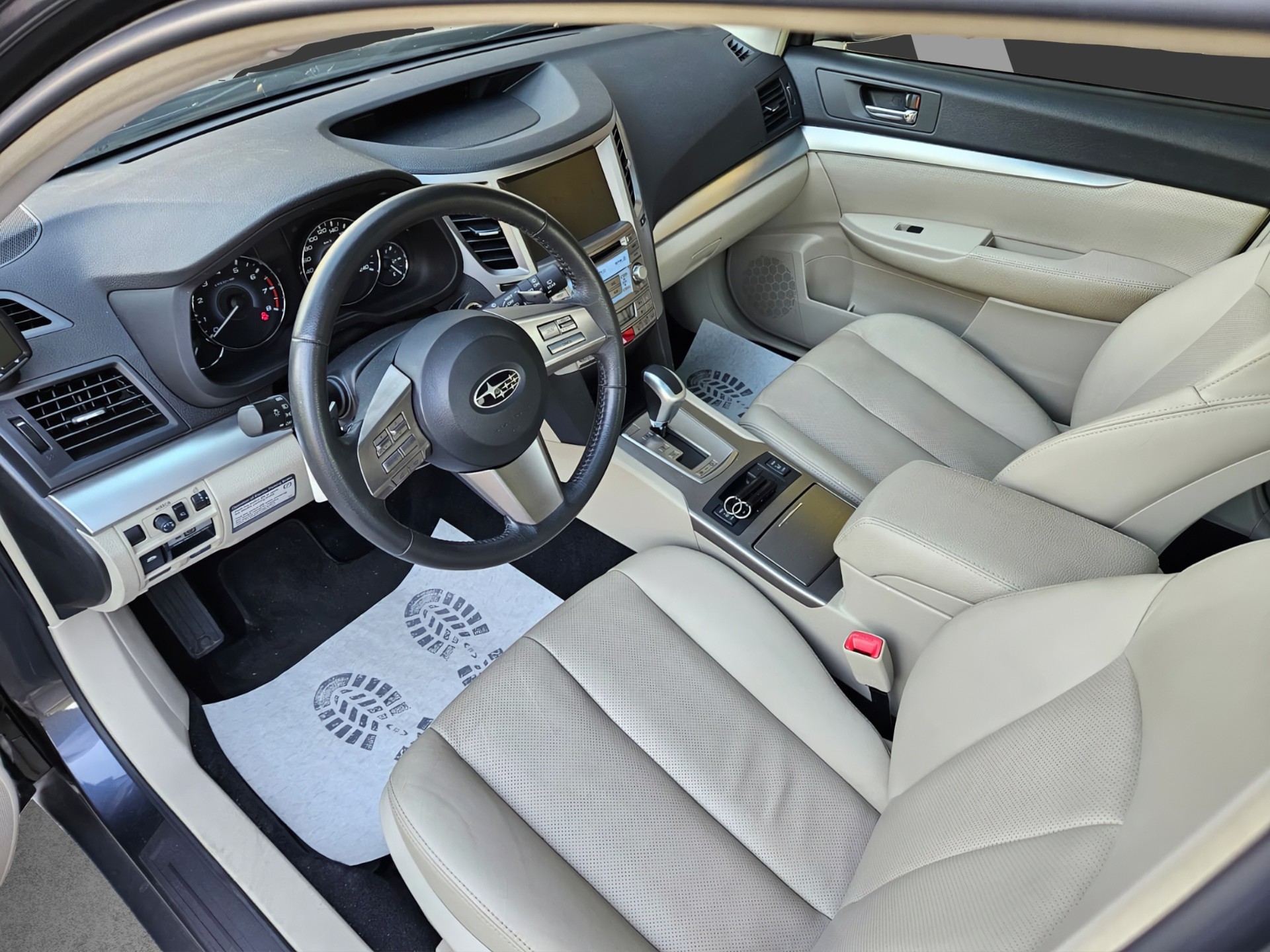 SUBARU Outback 2.5i Limited AWD Lineartronic-image-8