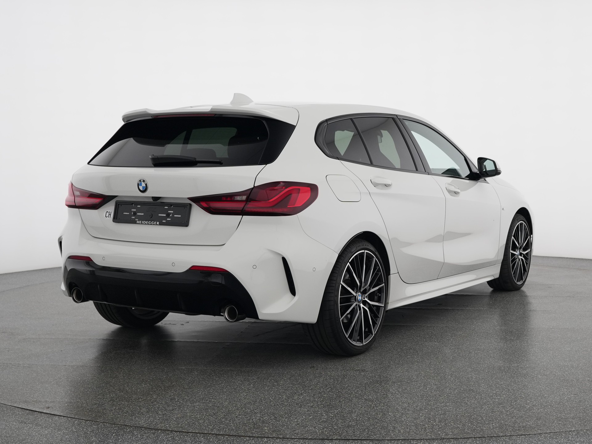 BMW 1-Series 118d M Sport-image-3