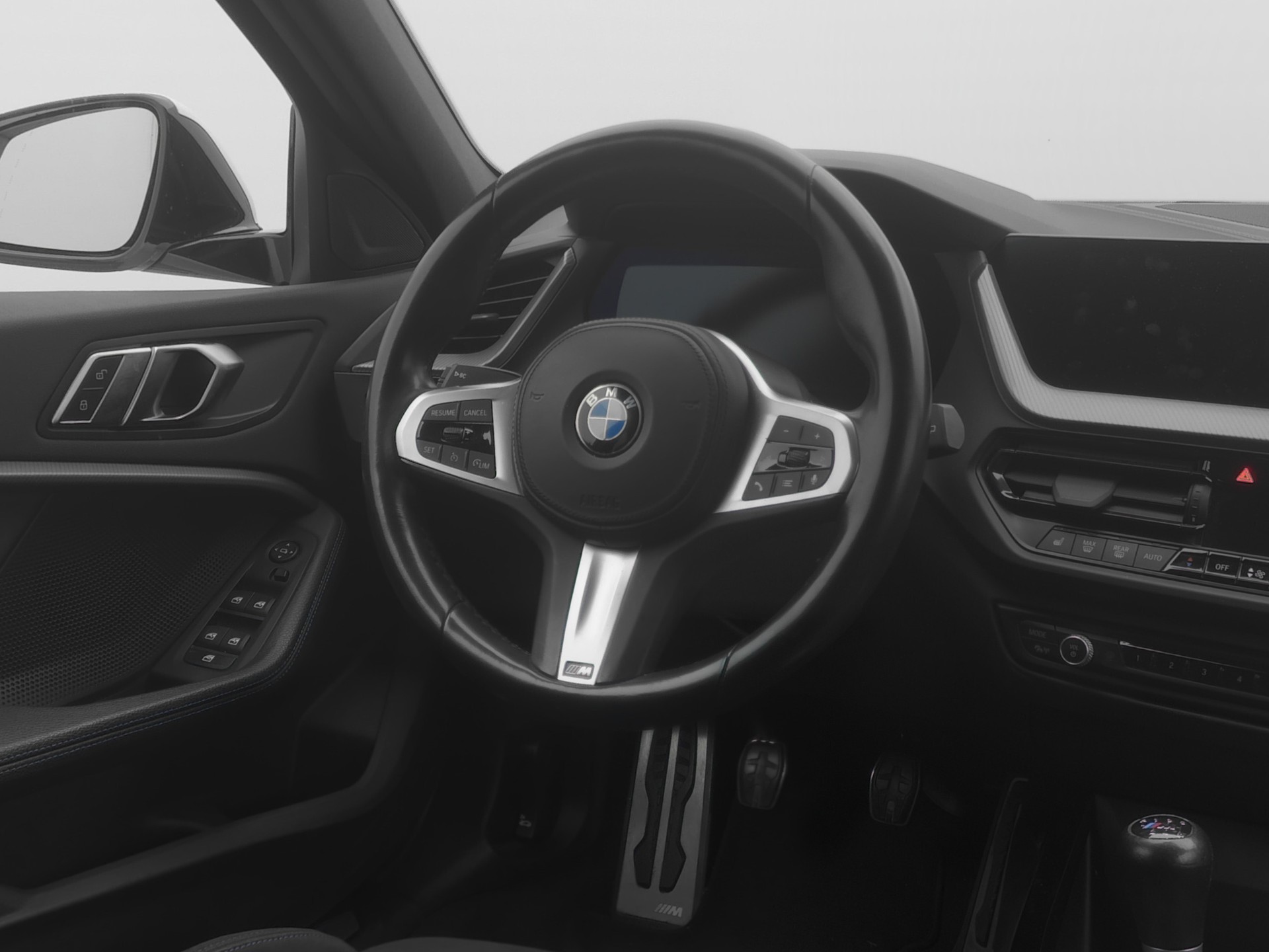 BMW 1-Series 118d M Sport-image-6