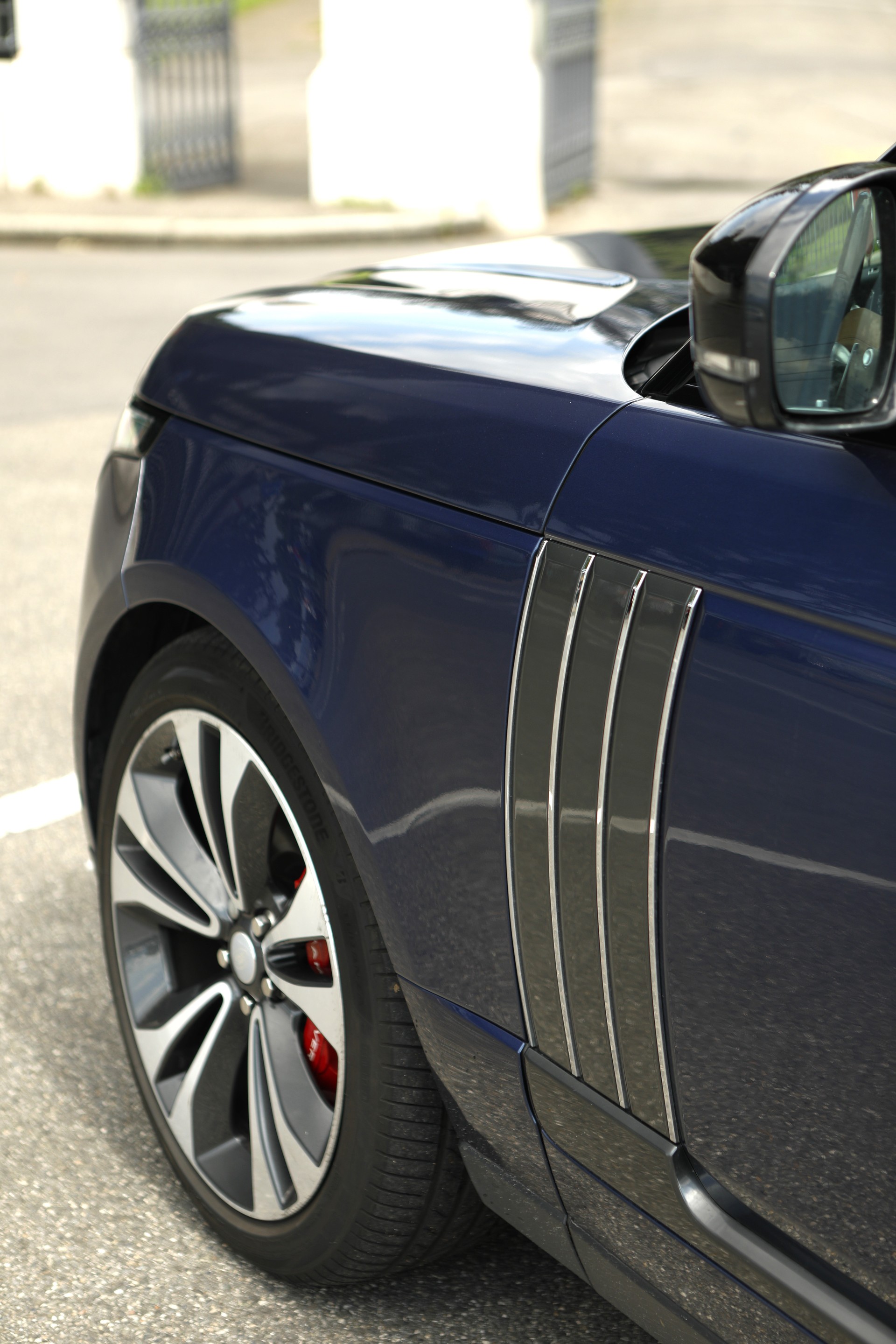 LAND ROVER Range Rover 5.0 V8 S/C SV AB Automatic-image-4