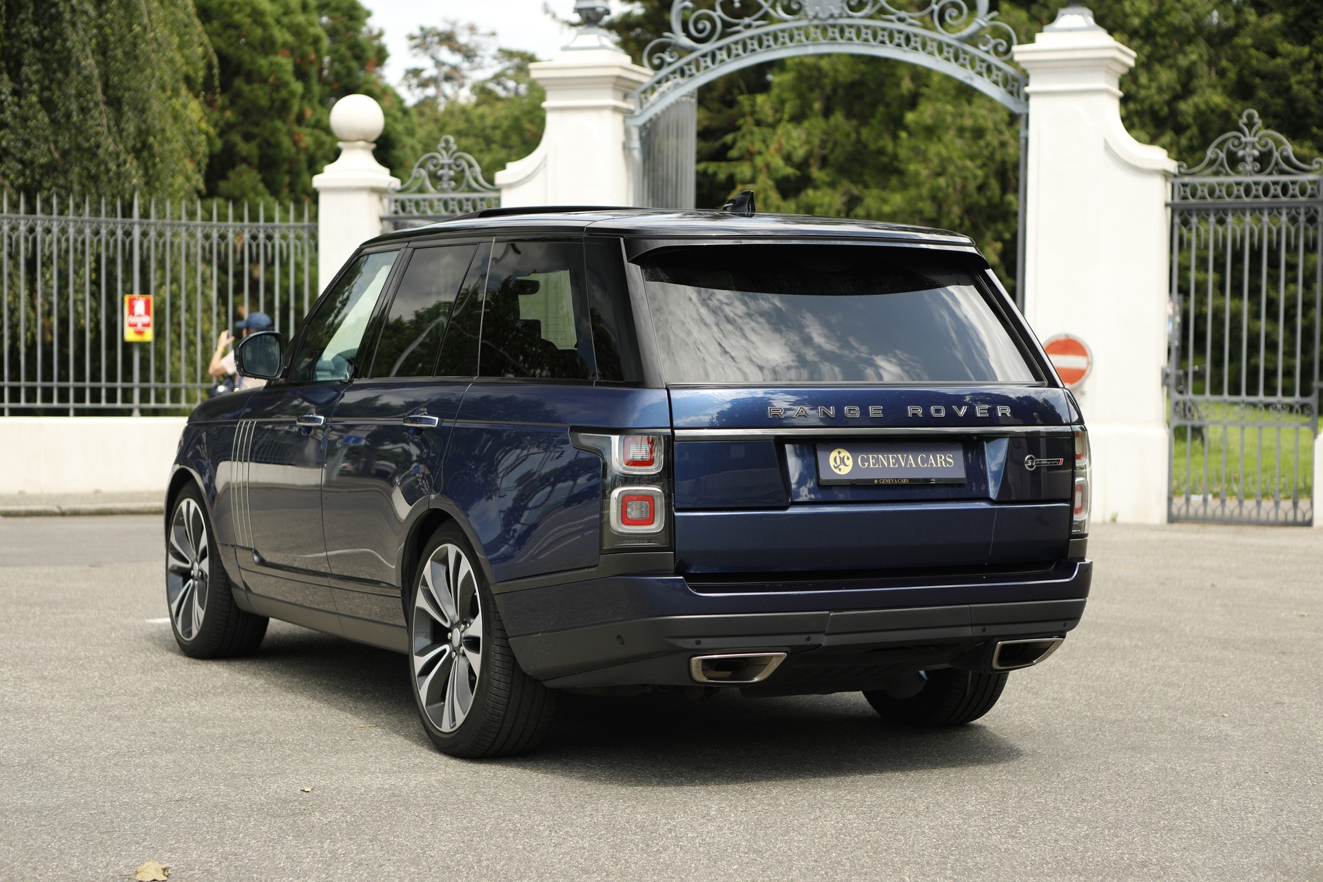 LAND ROVER Range Rover 5.0 V8 S/C SV AB Automatic-image-2