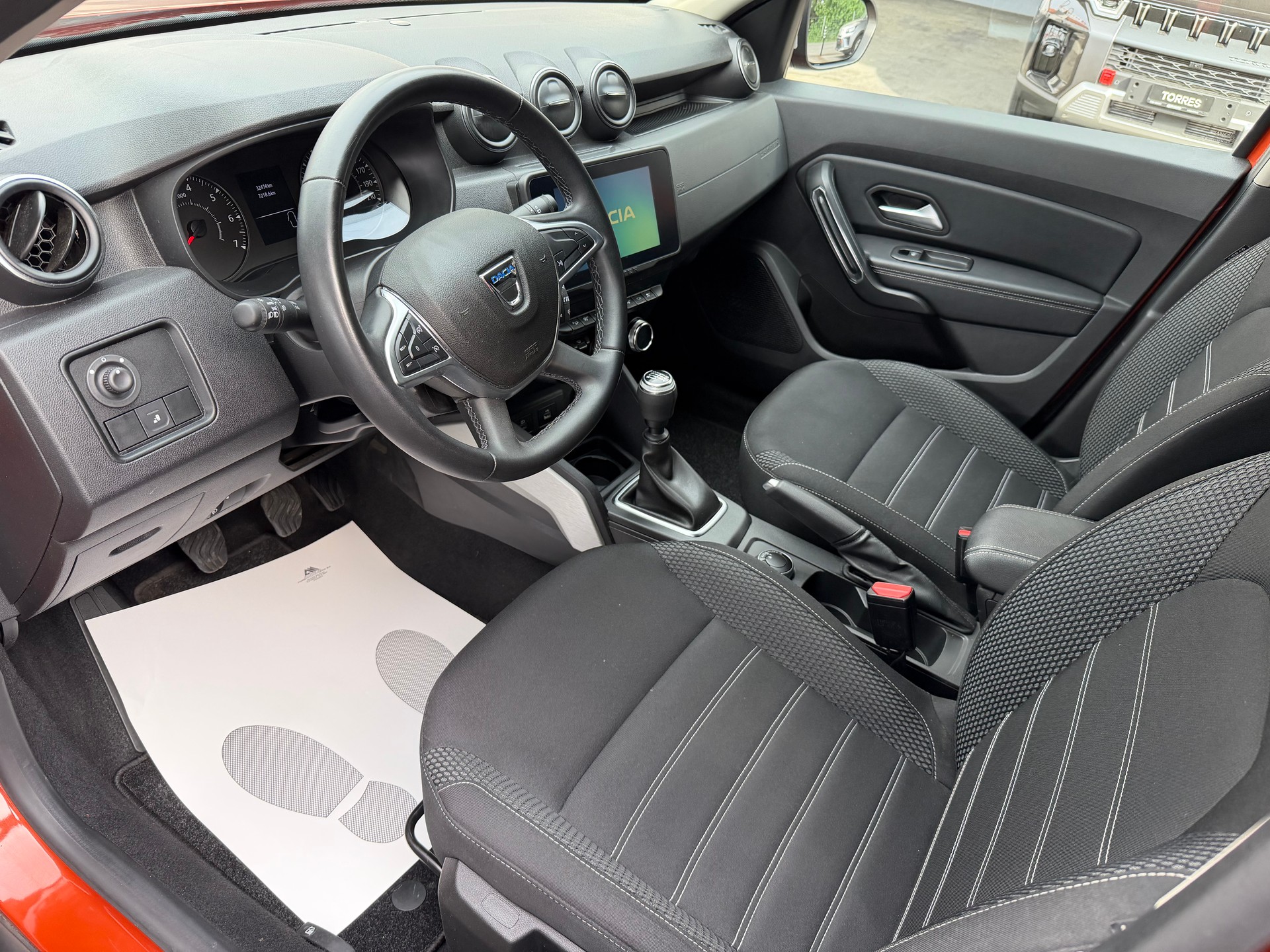 DACIA Duster TCe 150 Prestige 4x4-image-1