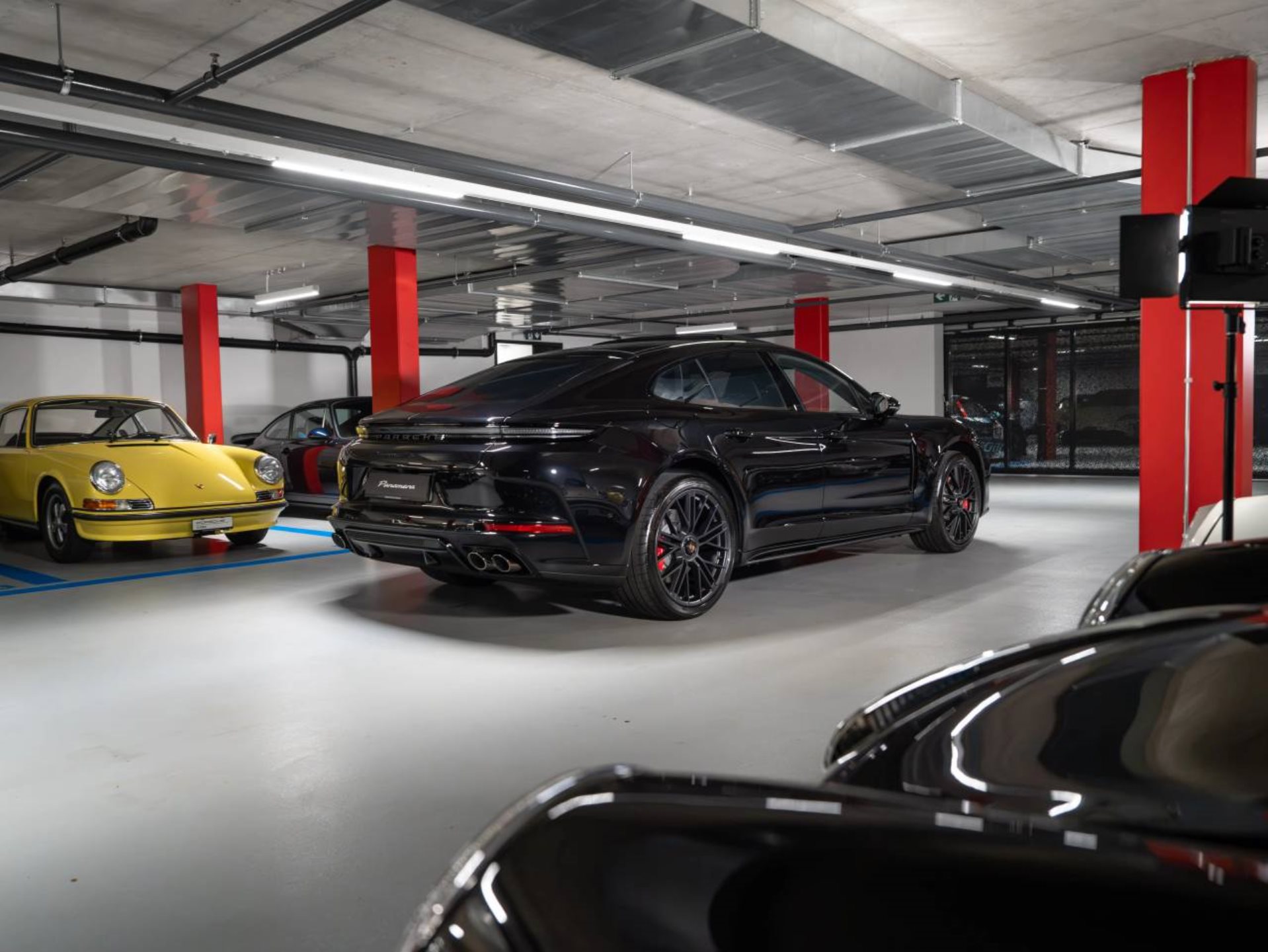PORSCHE Panamera GTS-image-7