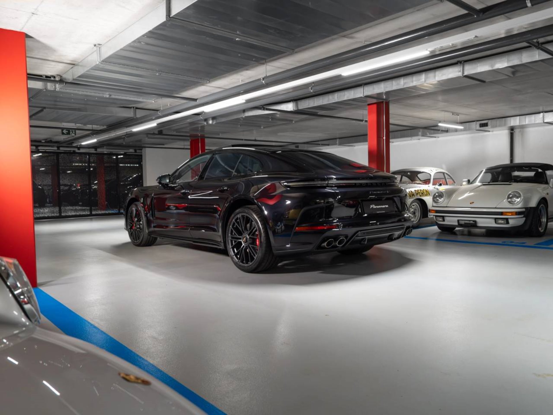 PORSCHE Panamera GTS-image-2