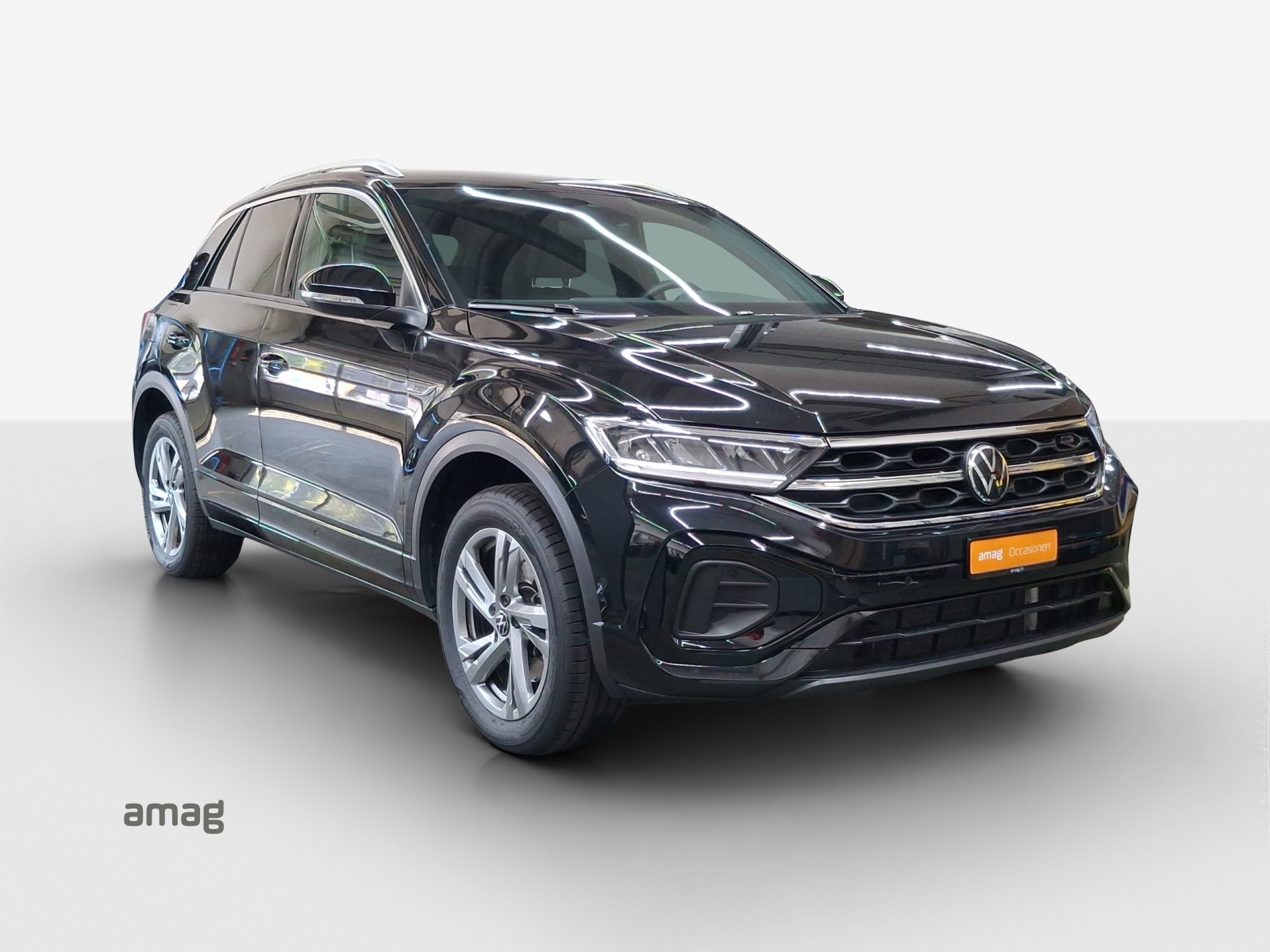 VW T-Roc 2.0 TSI R-Line DSG 4Motion-image-5