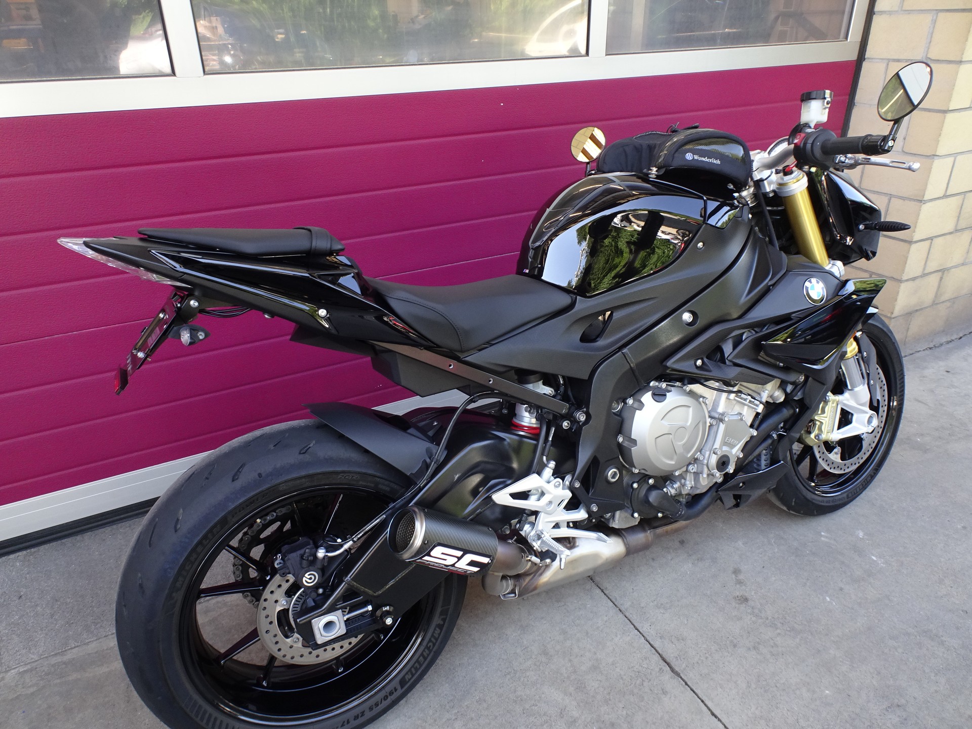BMW S 1000 R ABS-showroom-element-3