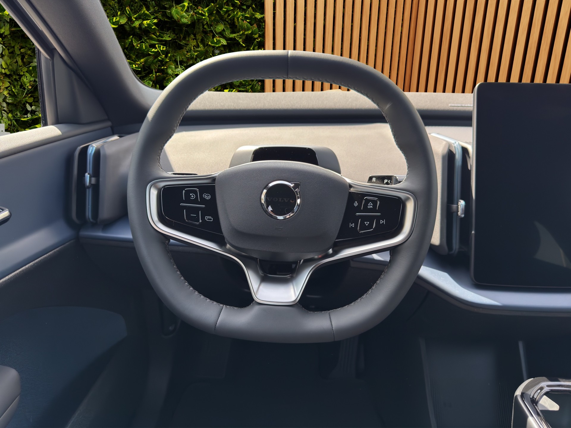 VOLVO EX30 E60 Twin Plus Performance AWD WORKER-image-10
