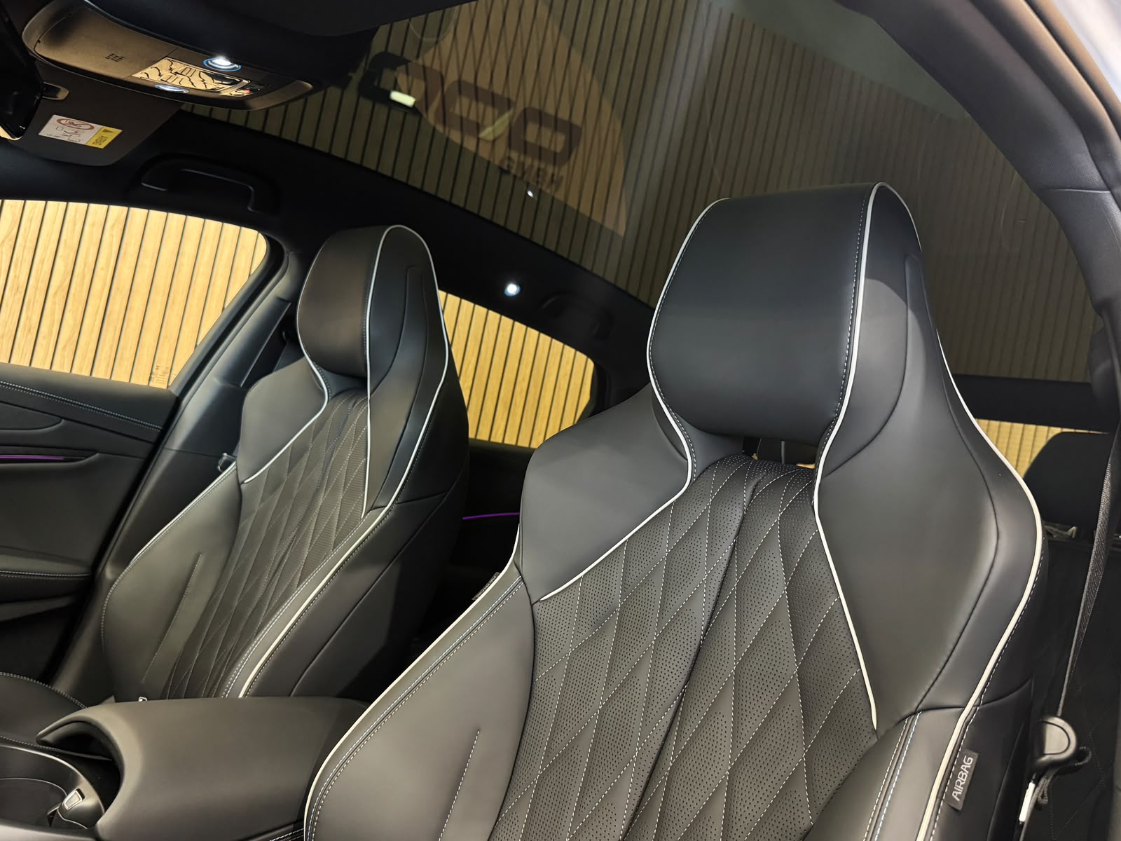 BYD Seal 82,2 kWh Excellence AWD MY 26 *Polar White*-image-29