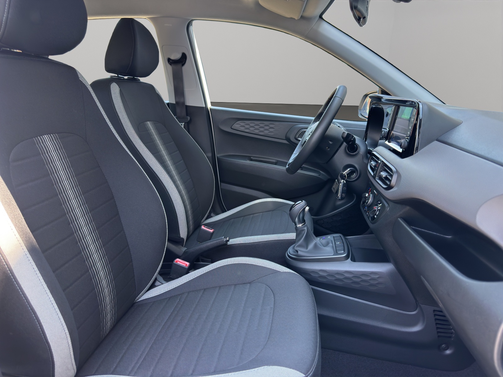 HYUNDAI i10 1.0 Origo *Automat*Rückfahrkamera*Tempomat*-image-13