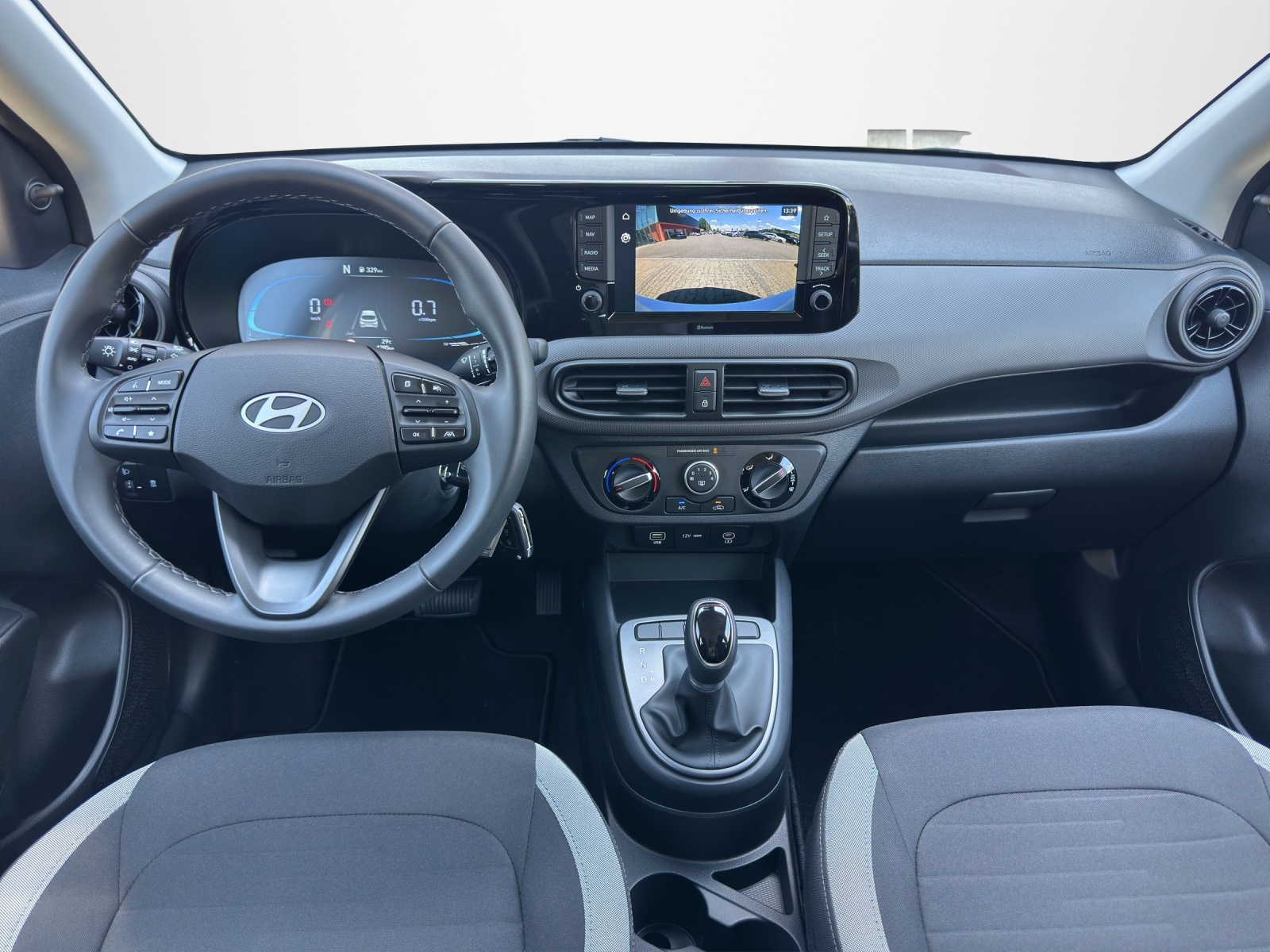 HYUNDAI i10 1.0 Origo *CH-Wagen*Automat*Rückfahrkamera*Tempomat*-image-10