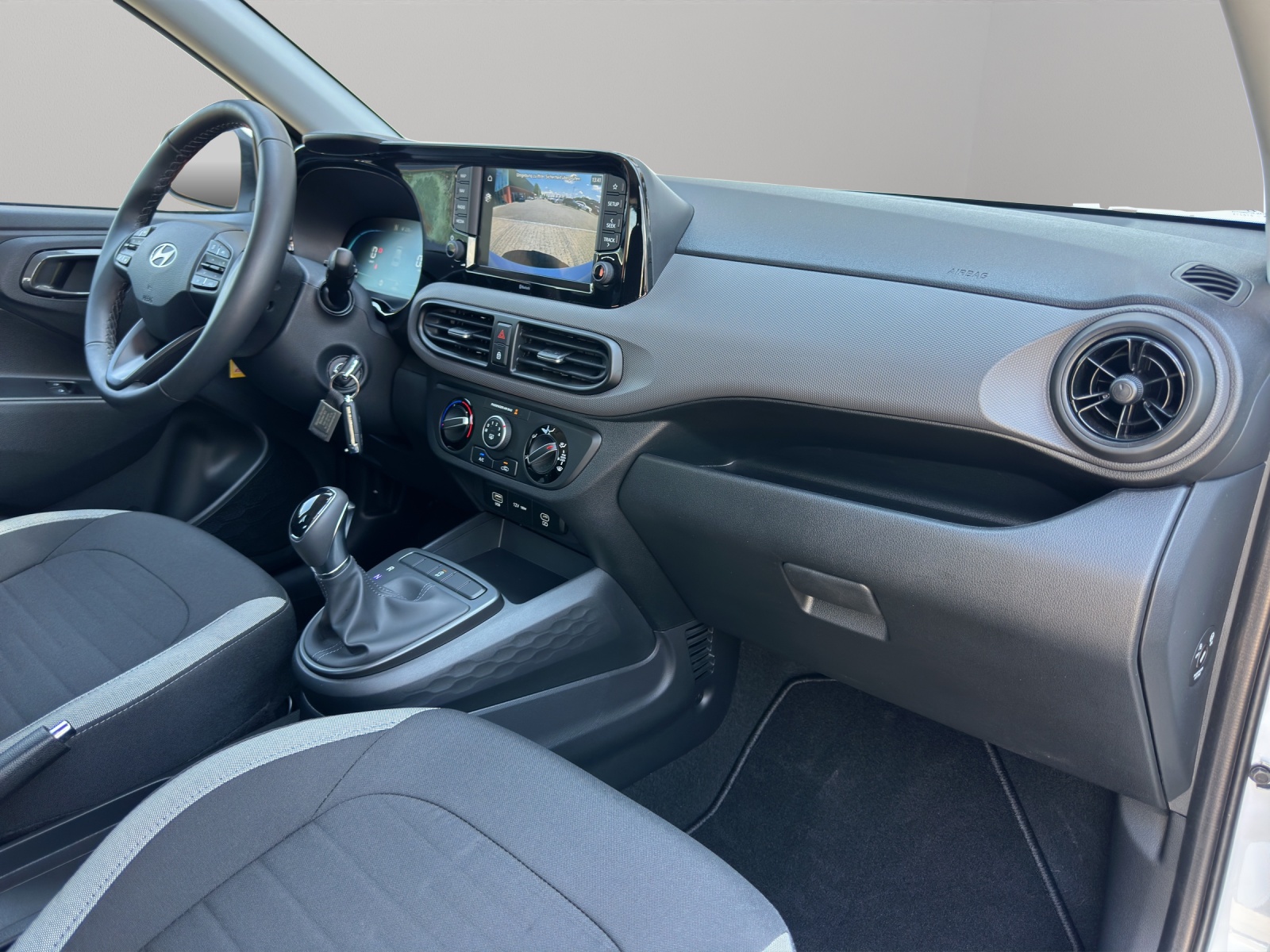 HYUNDAI i10 1.0 Origo *Automat*Rückfahrkamera*Tempomat*-image-12