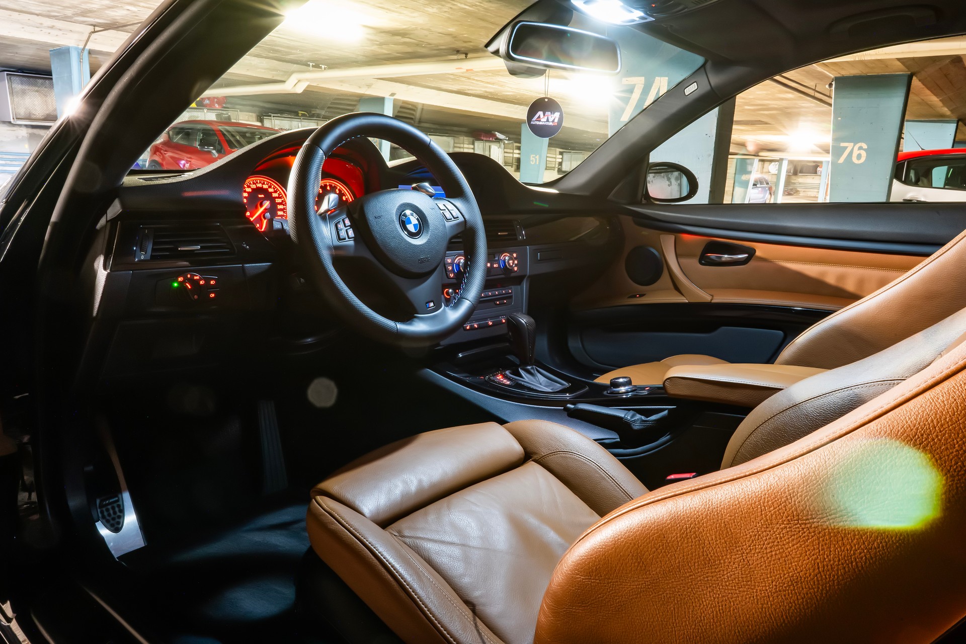 BMW 335i xDrive-image-3