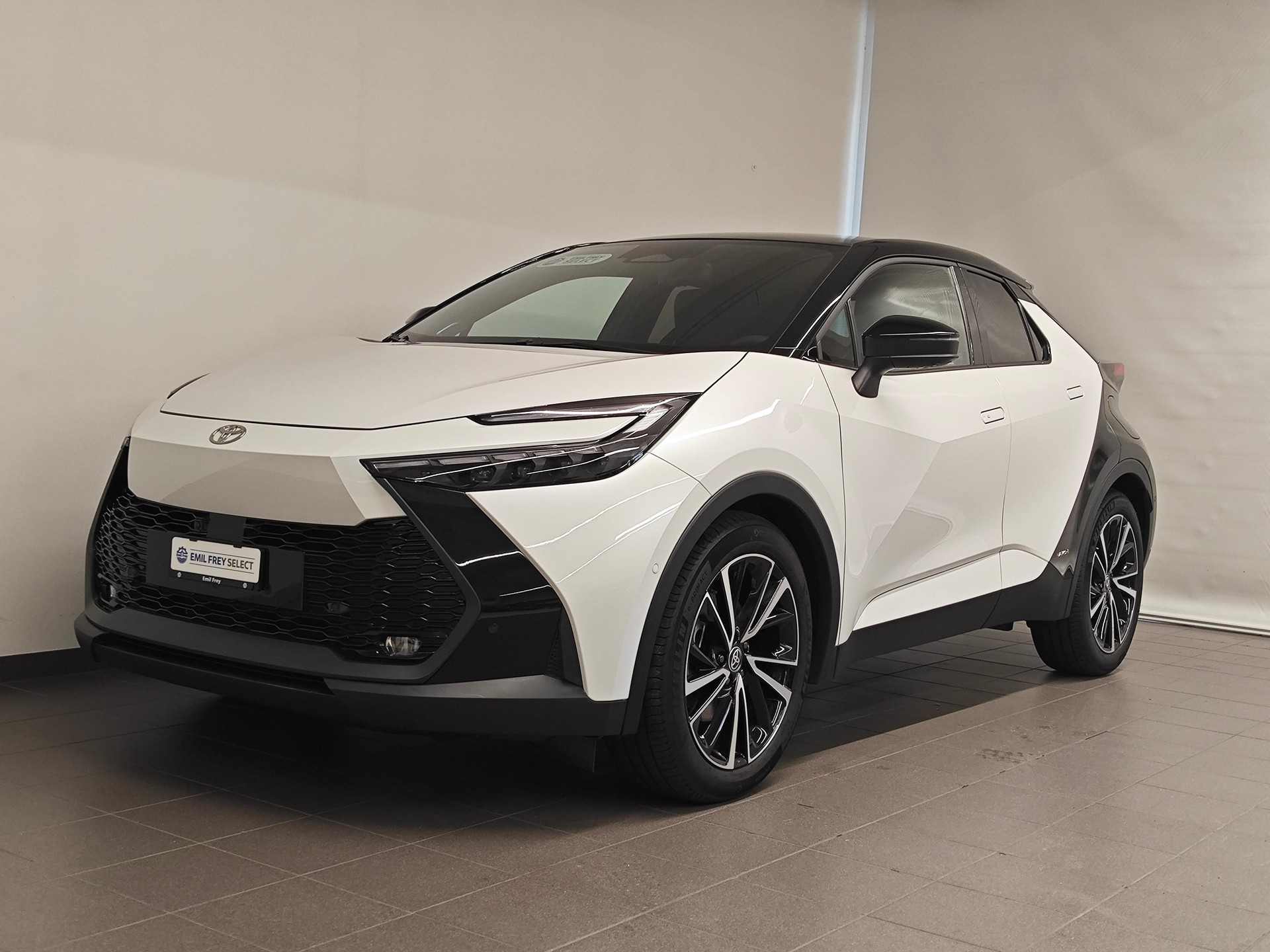 TOYOTA C-HR 2.0 HEV Style Premiere 4x4 - Tasso leasing 1.99%!-image-1