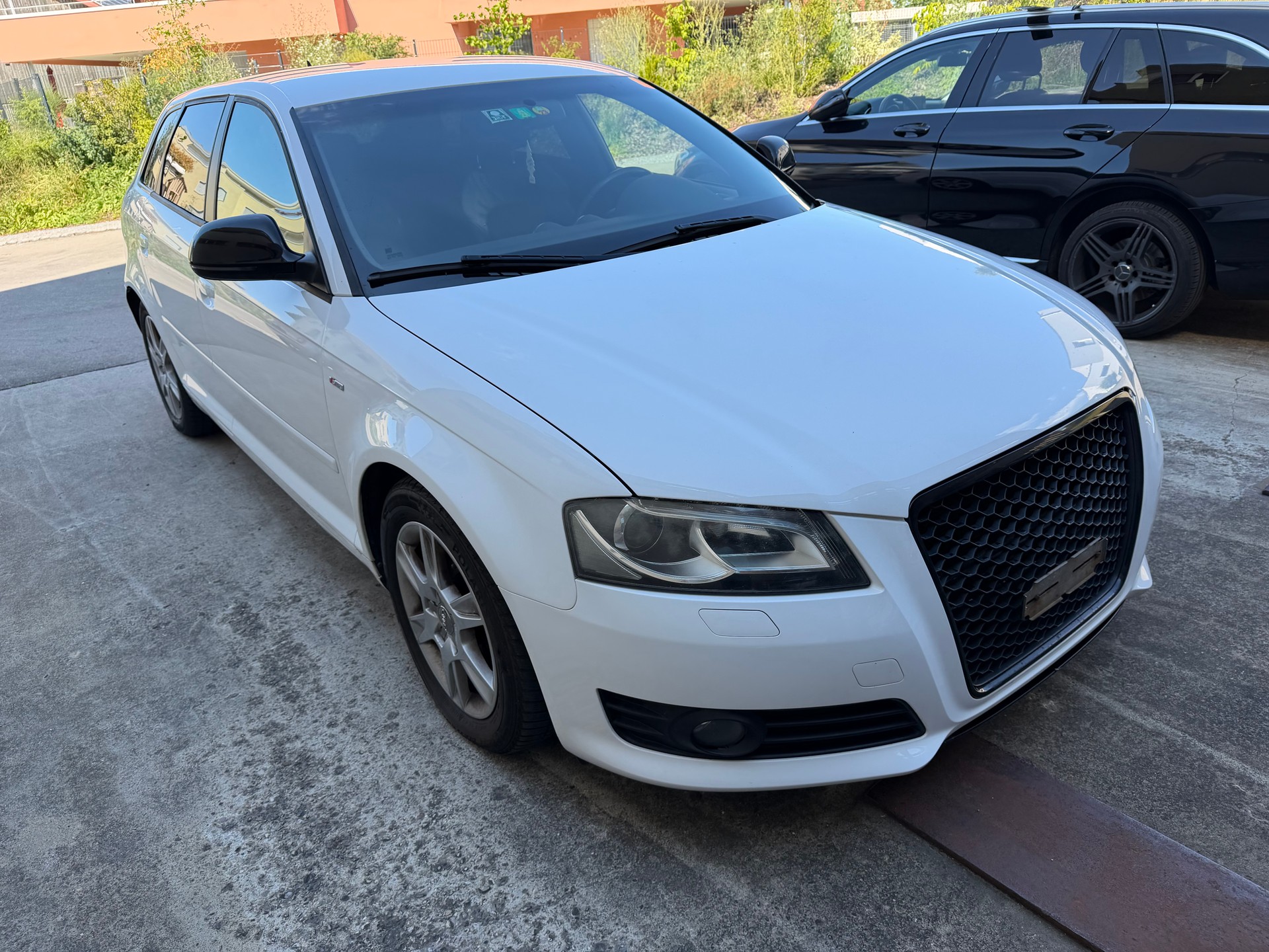 AUDI A3 Sportback 2.0 TDI Ambiente-image-2