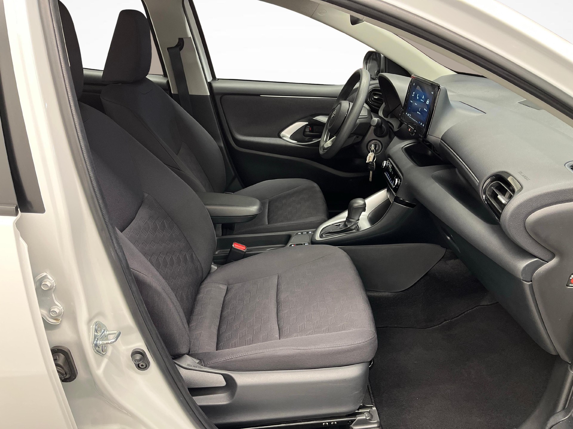 TOYOTA Yaris 1.5 VVT-i HSD Comfort-image-12