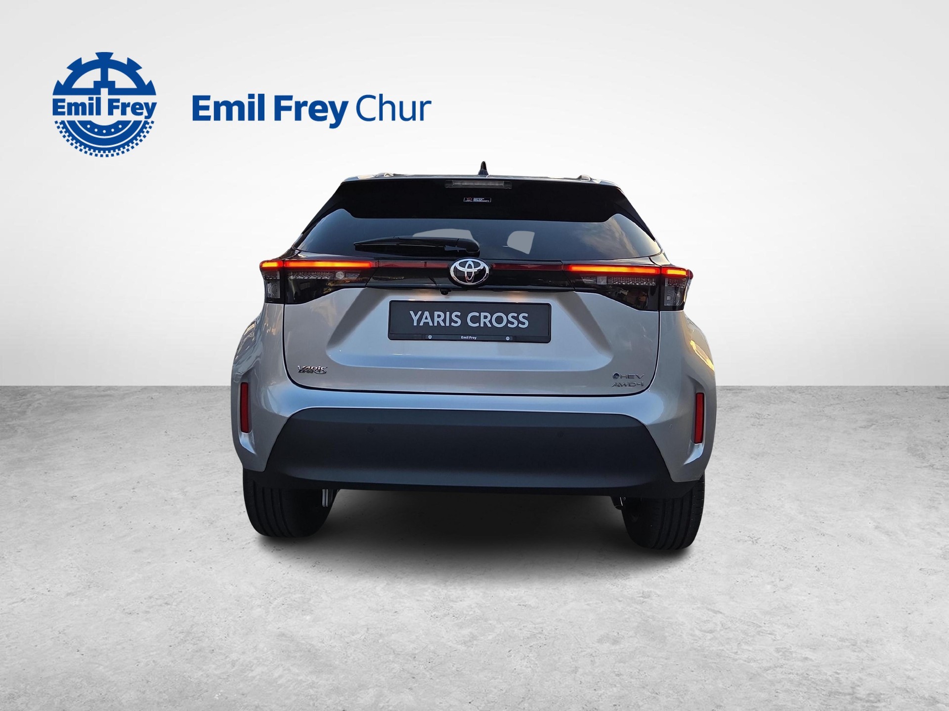 TOYOTA Yaris Cross 1.5 VVT-i HSD Trend AWD-i-showroom-element-3
