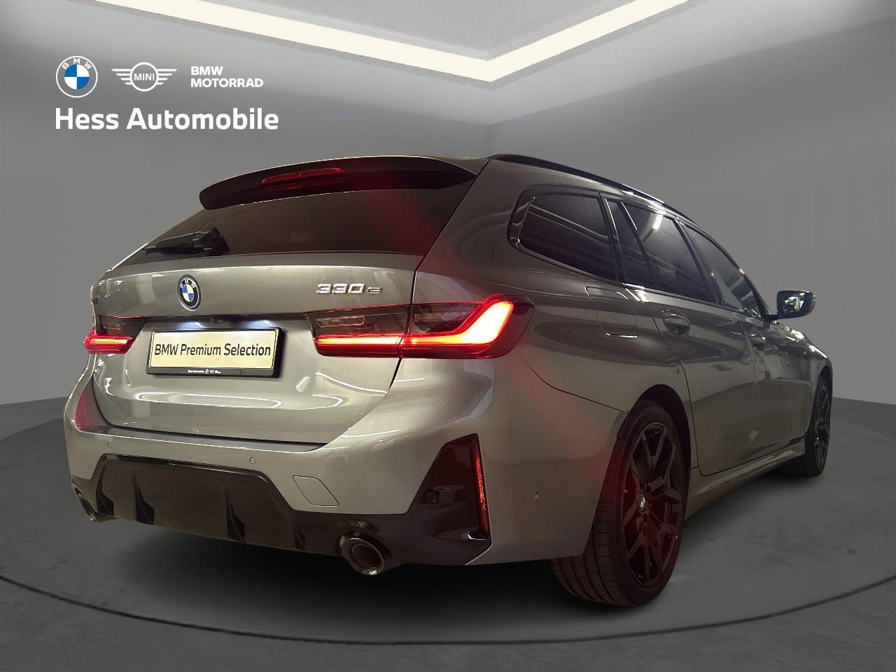 BMW 330e xDrive Touring M Sport-showroom-element-2