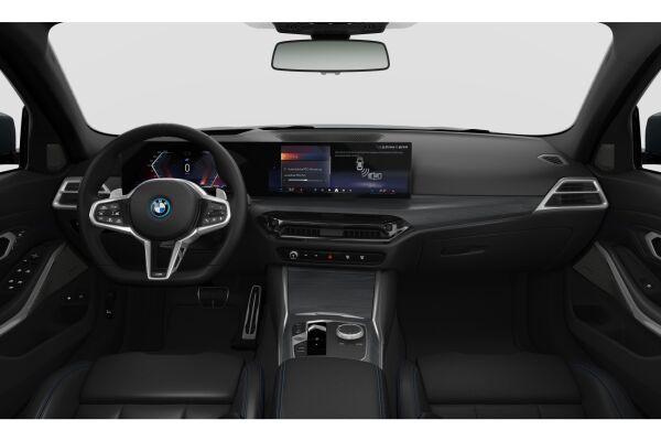 BMW 330e xDrive Touring M Sport-image-6