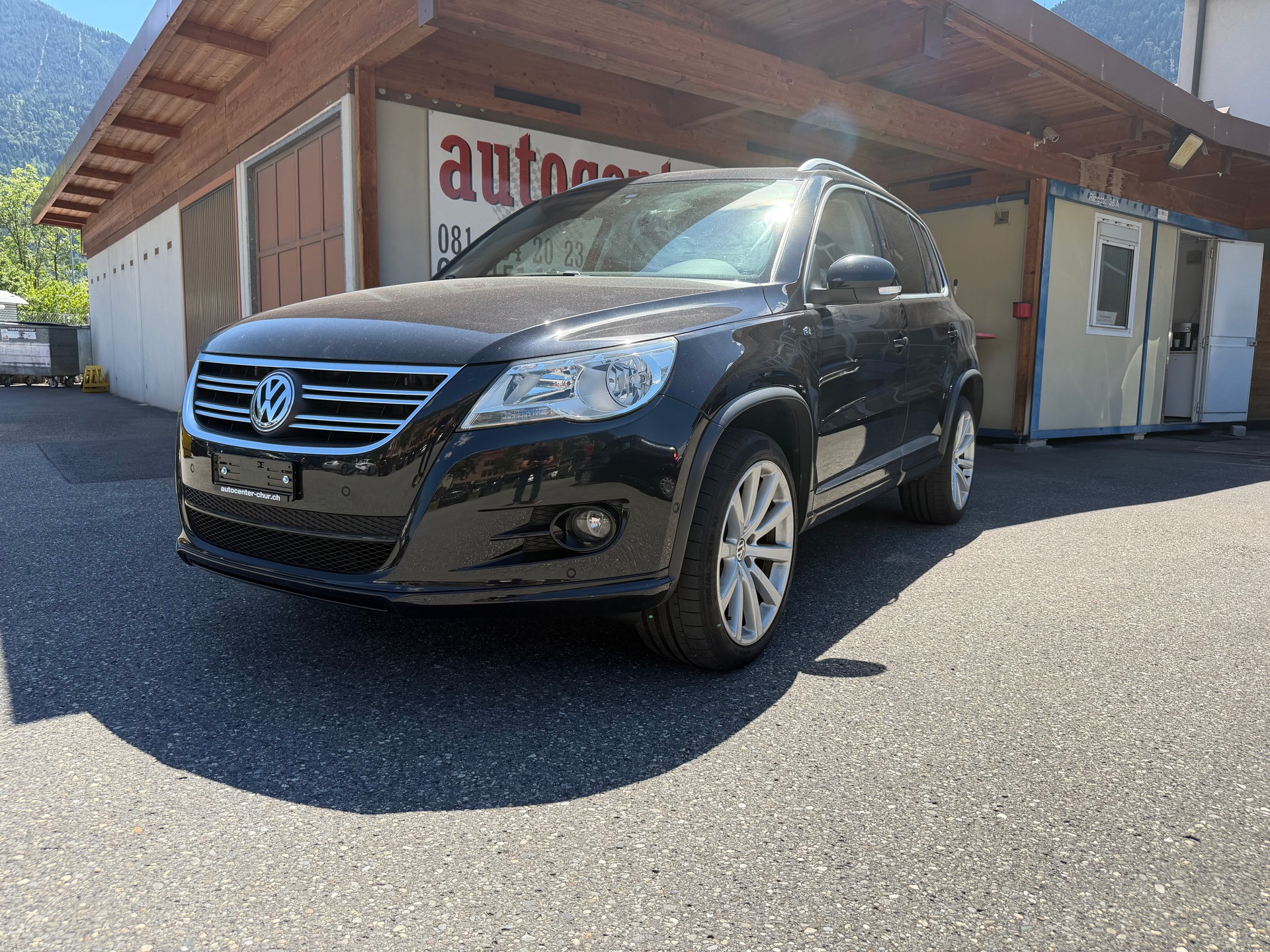 VW Tiguan 2.0 TSI Trend&Fun Tiptronic-image-0