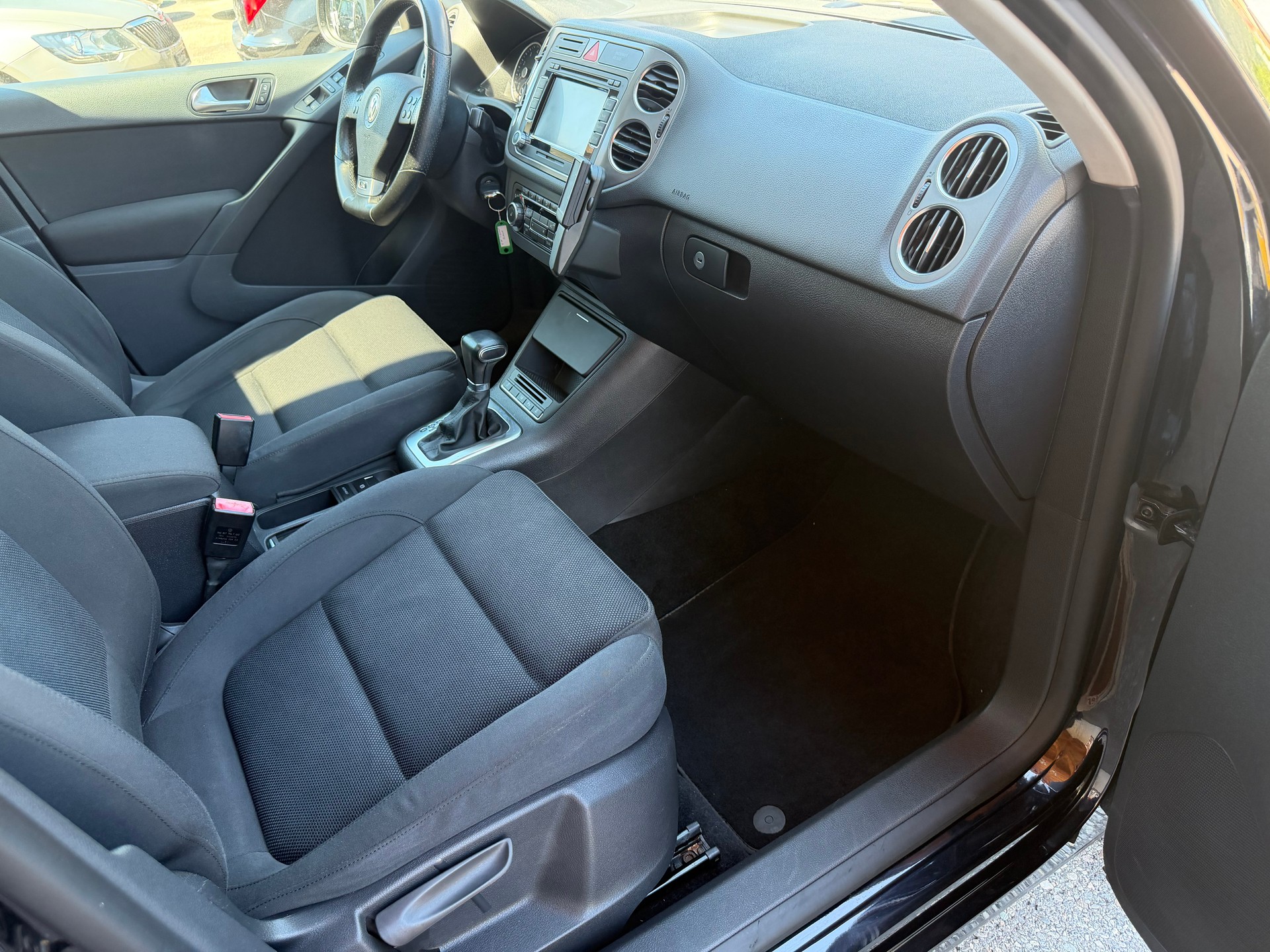 VW Tiguan 2.0 TSI Trend&Fun Tiptronic-image-4