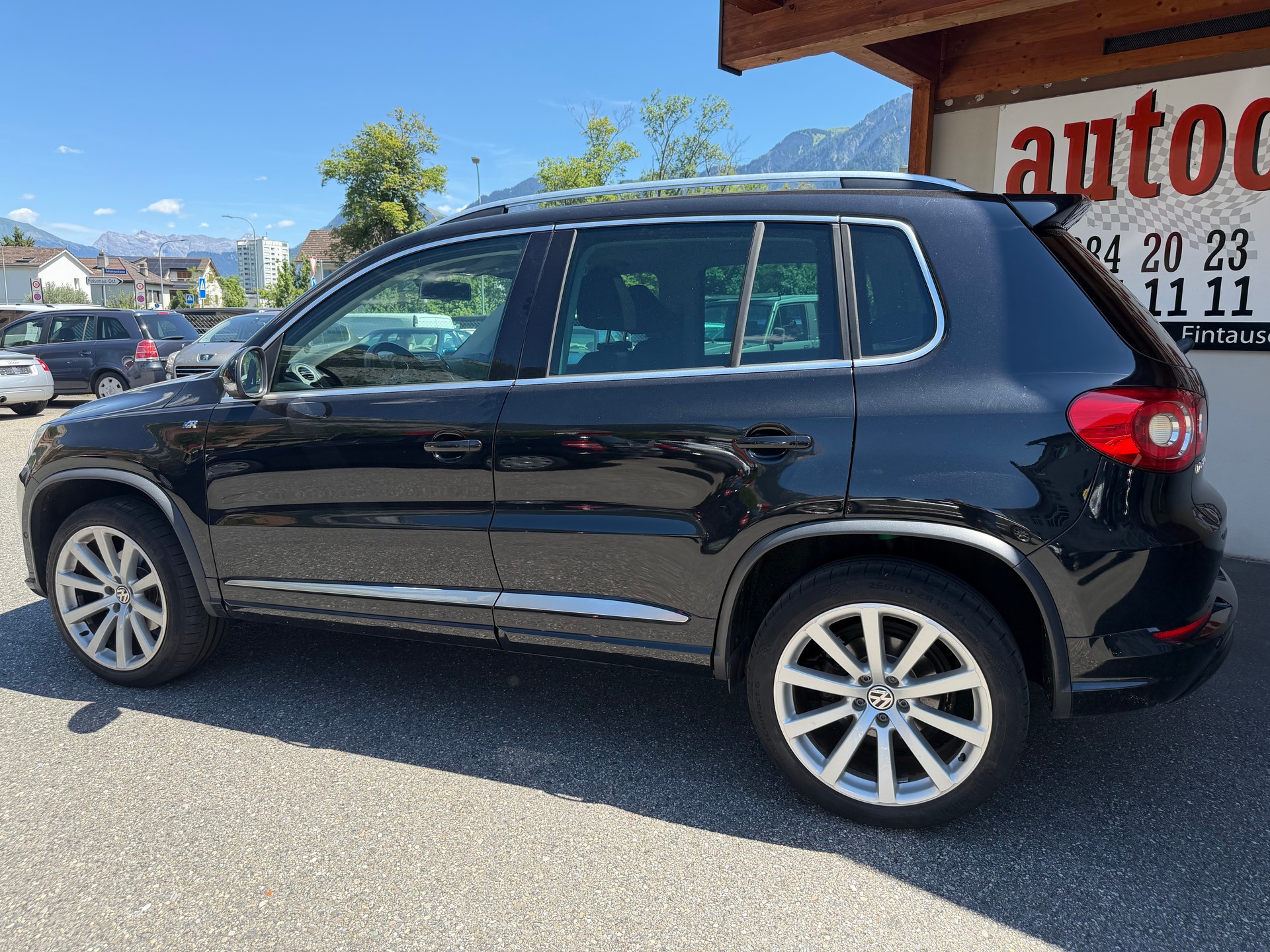 VW Tiguan 2.0 TSI Trend&Fun Tiptronic-image-9