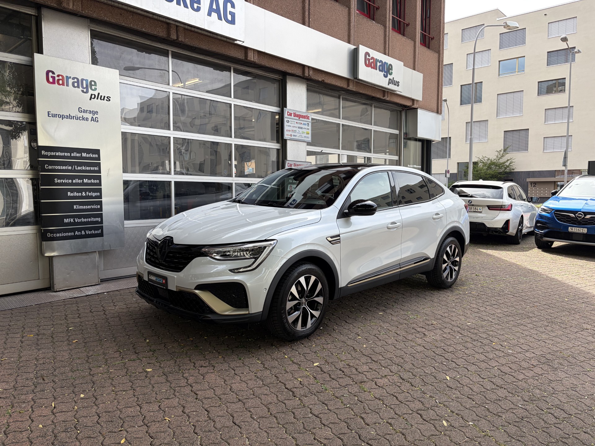 RENAULT Arkana 1.6 E-Tech Engineered-image-1