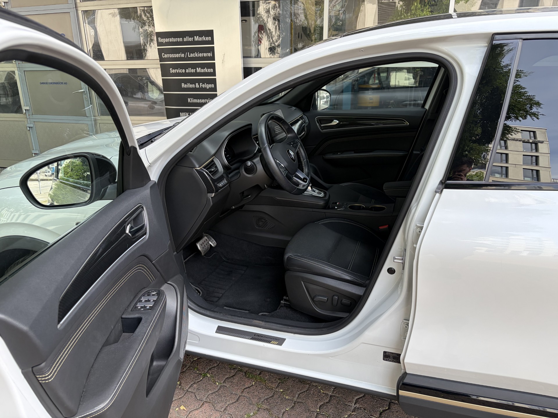 RENAULT Arkana 1.6 E-Tech Engineered-image-5