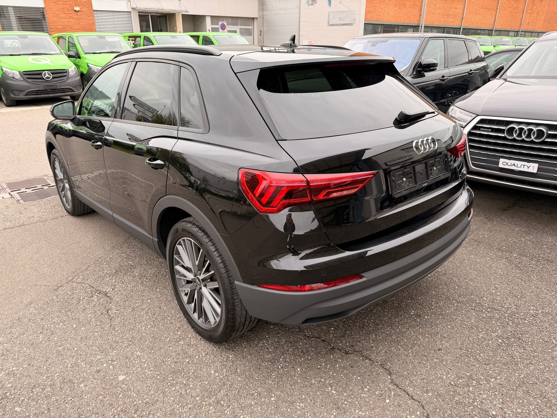 AUDI Q3 40 TDI advanced quattro S-tronic-image-2