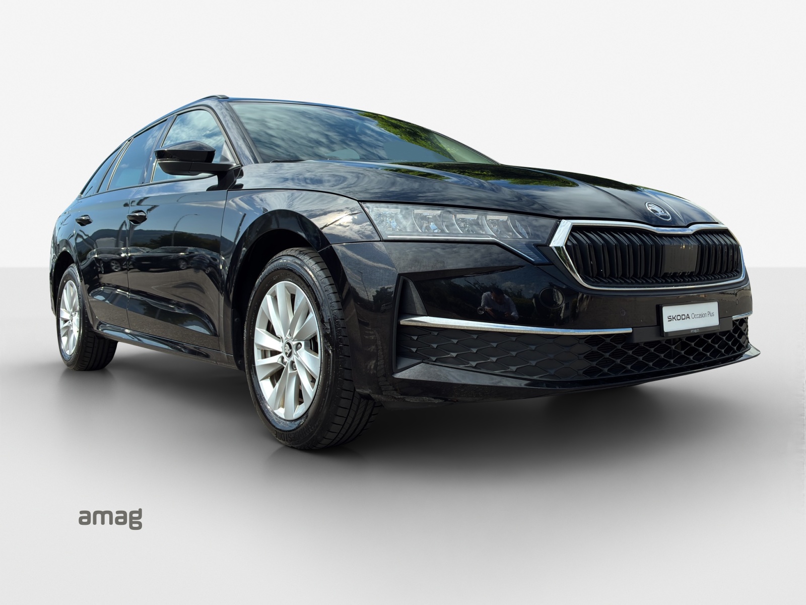SKODA Octavia Combi 1.5 TSI mHEV DSG Dynamic-image-5