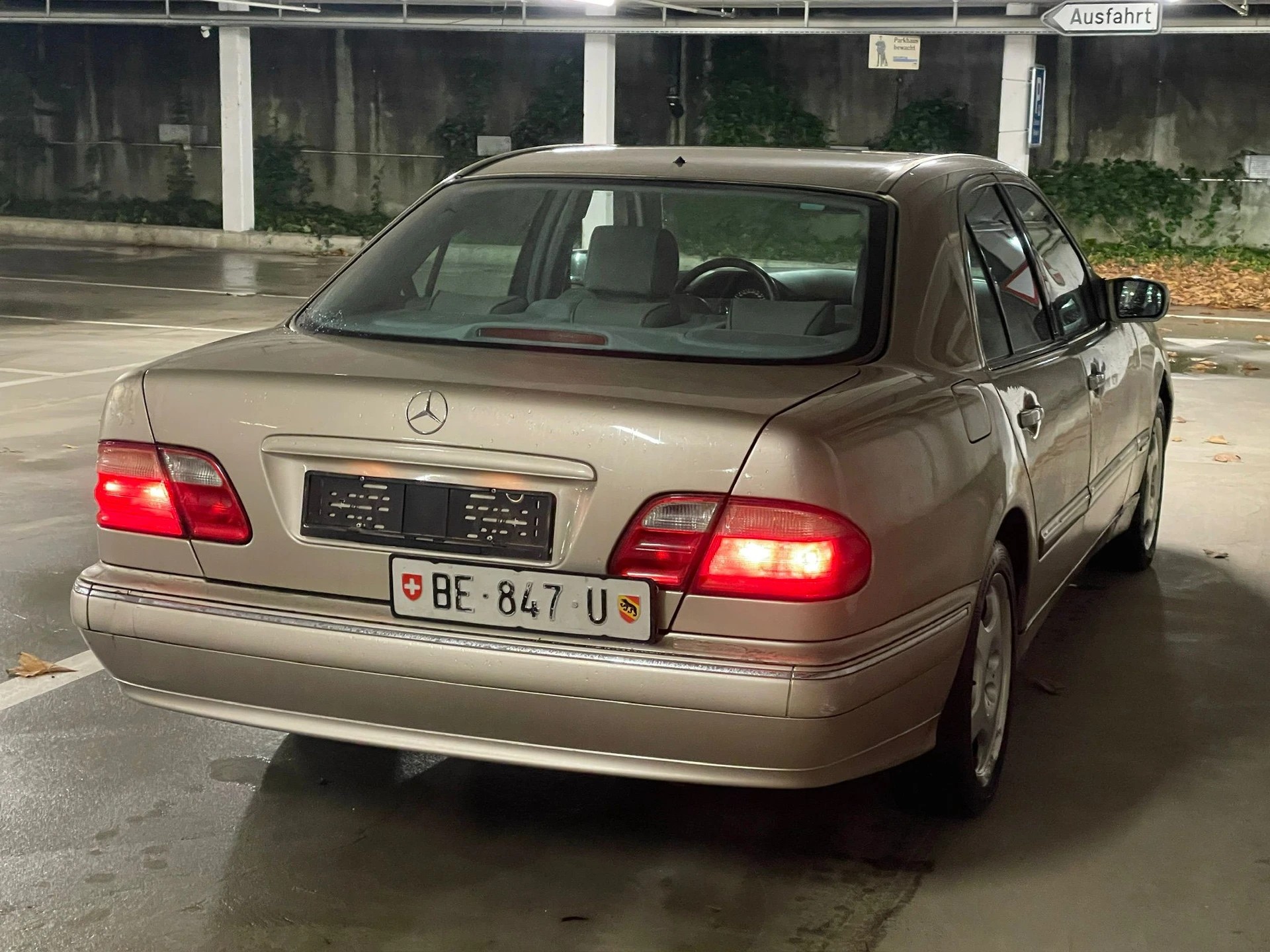 MERCEDES-BENZ E 320 Elégance 4-Matic Automatic-image-15