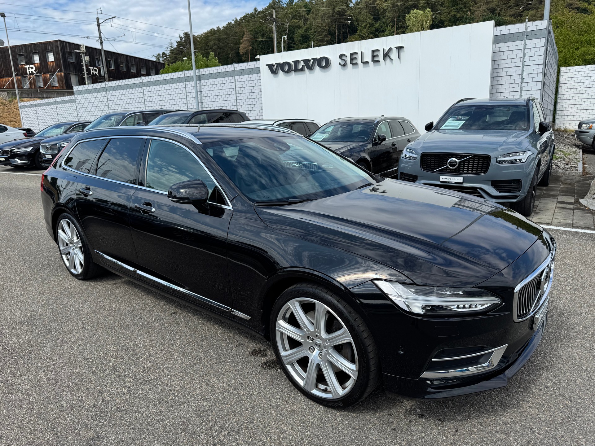VOLVO 2.0 T6 AWD Inscription-image-0