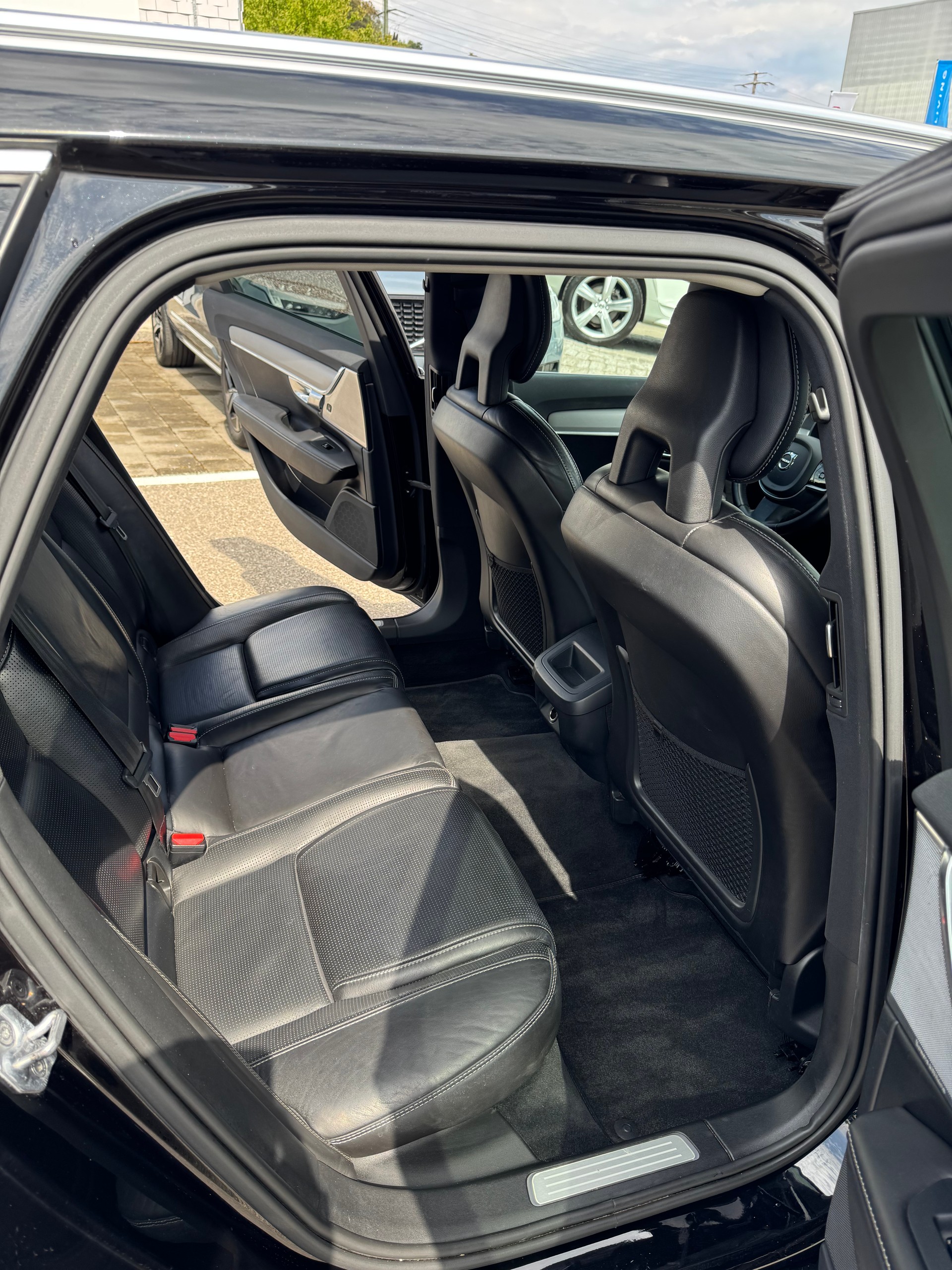 VOLVO 2.0 T6 AWD Inscription-image-4