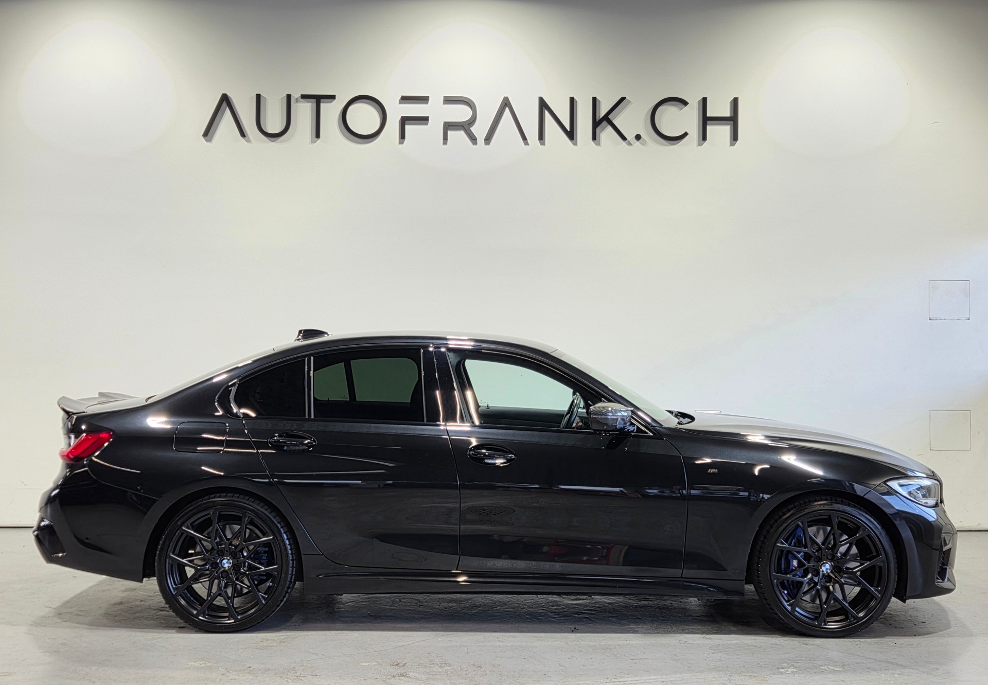 BMW M340i xDrive-image-14