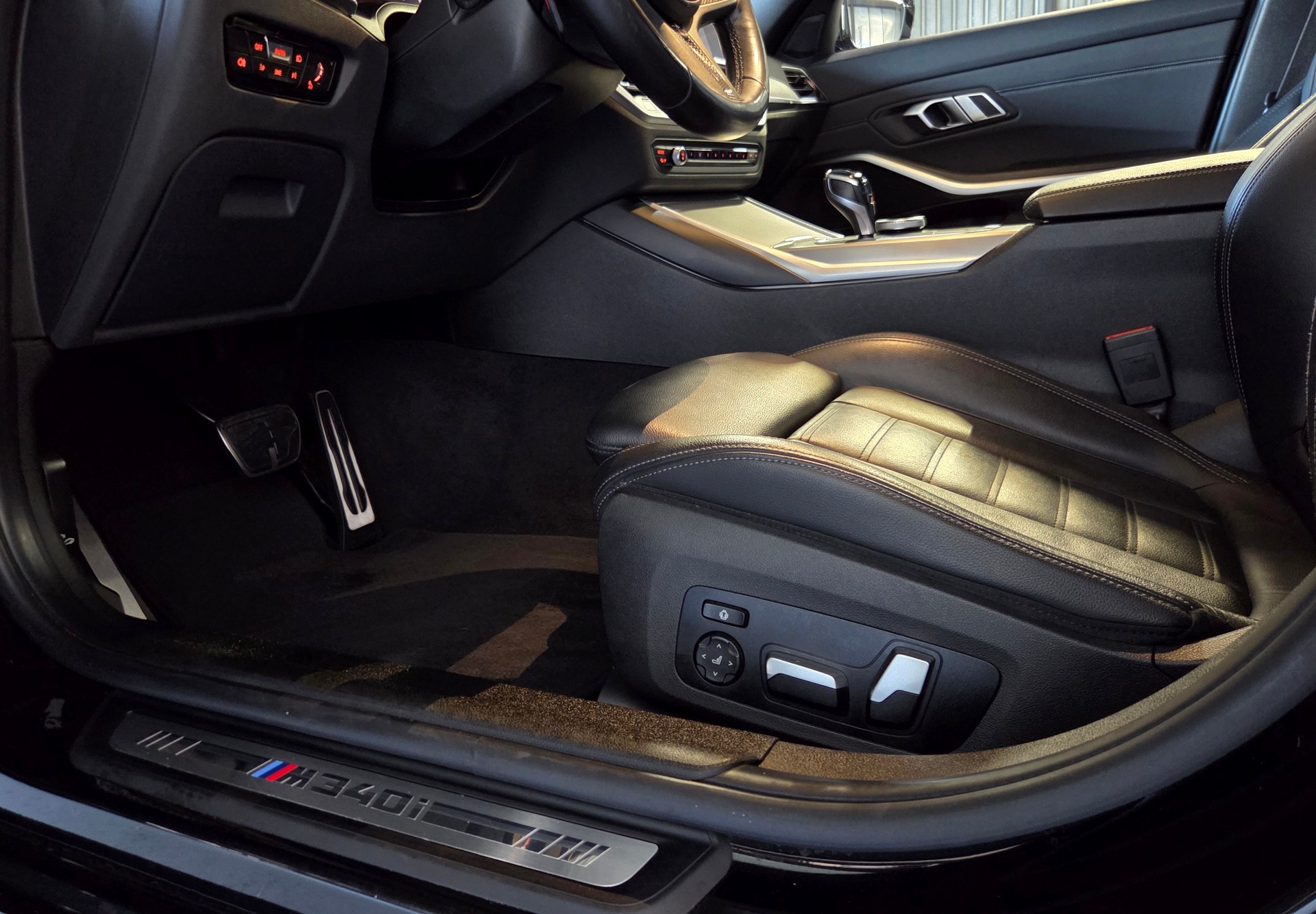 BMW M340i xDrive-image-9