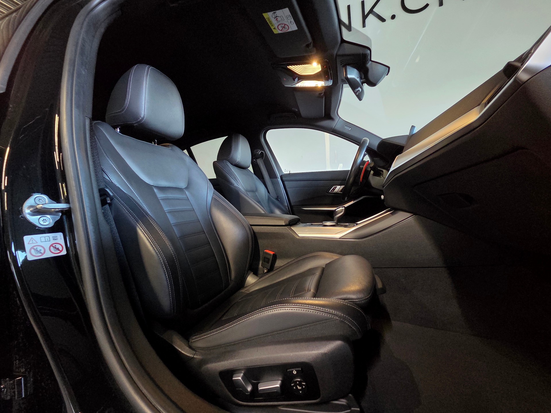 BMW M340i xDrive-image-4