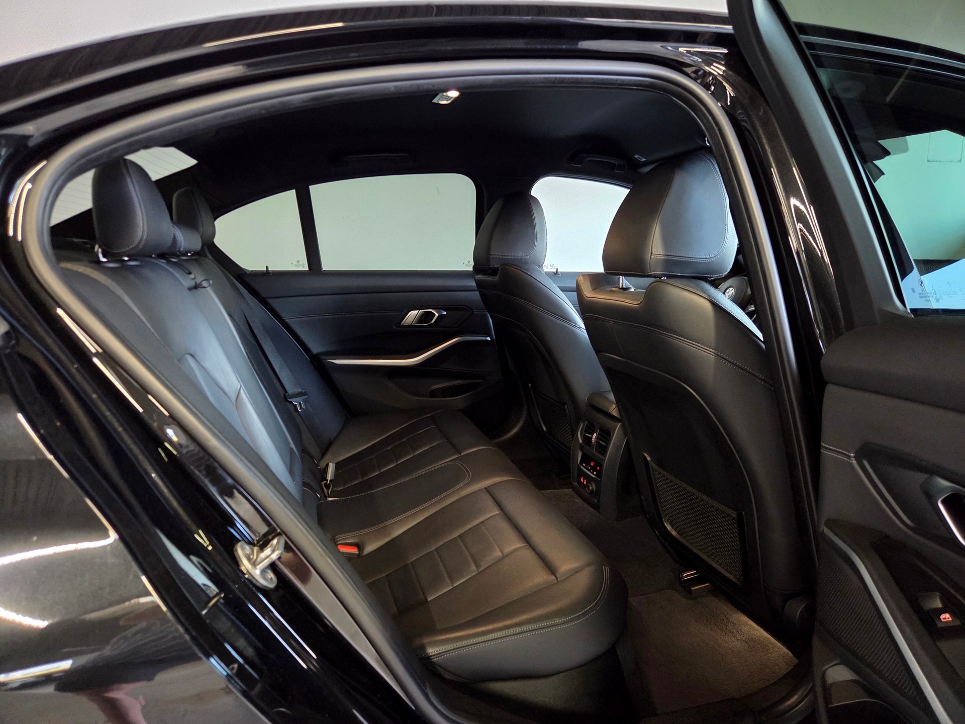 BMW M340i xDrive-image-19