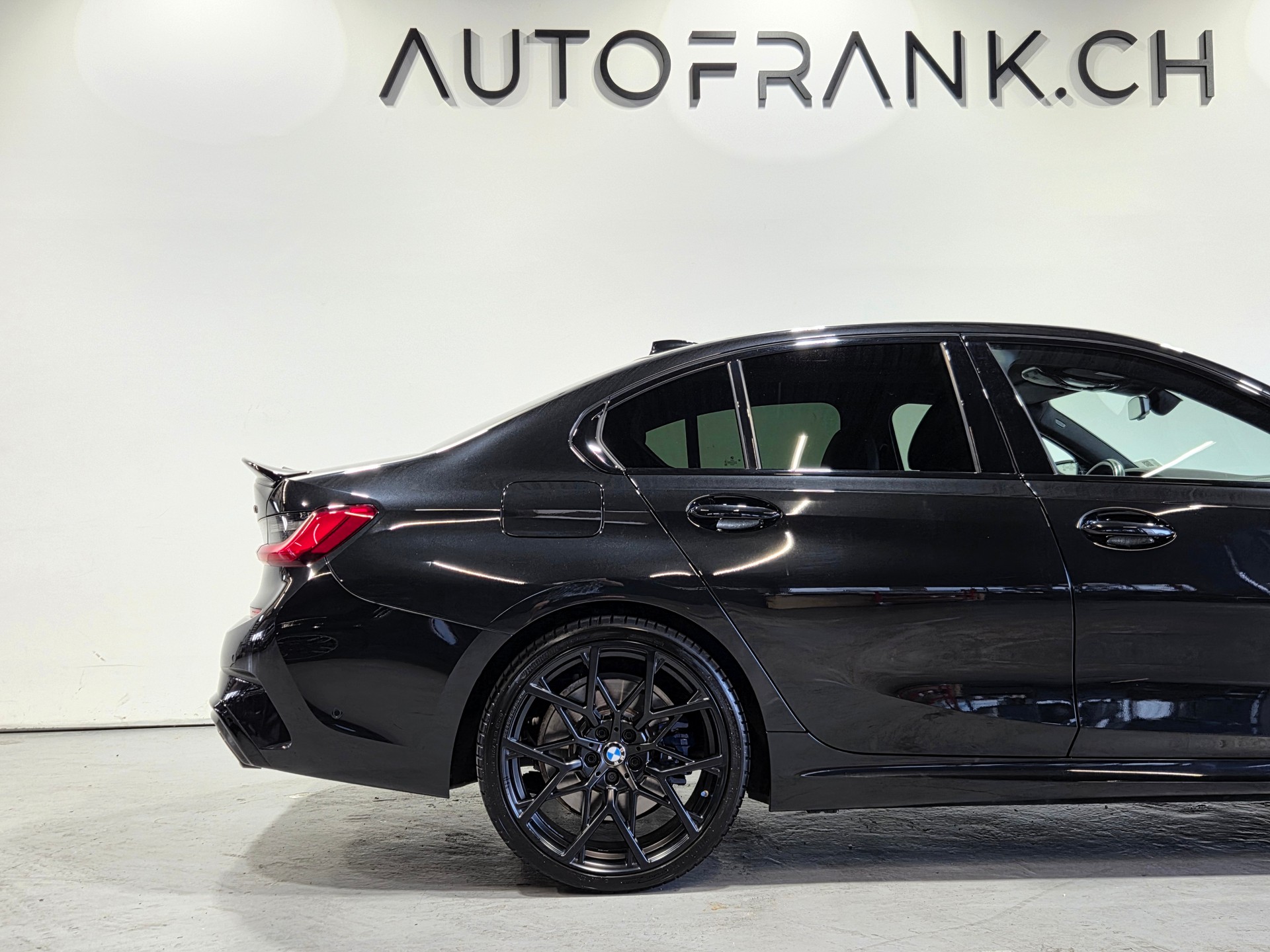 BMW M340i xDrive-image-15