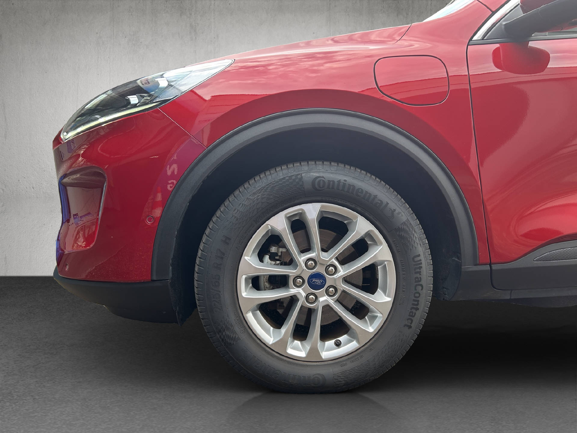 FORD Kuga 2.5 Plug-in Hybrid Titanium X-image-22