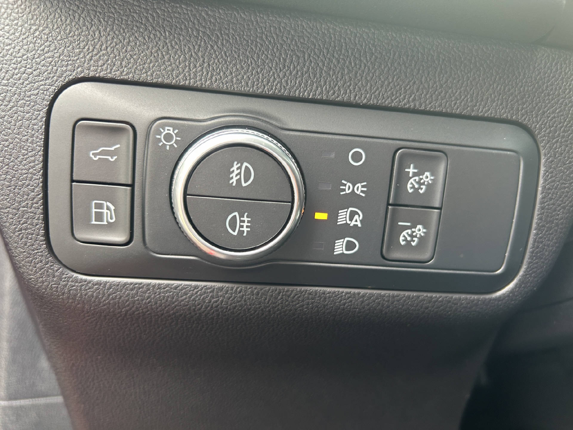 FORD Kuga 2.5 Plug-in Hybrid Titanium X-image-21