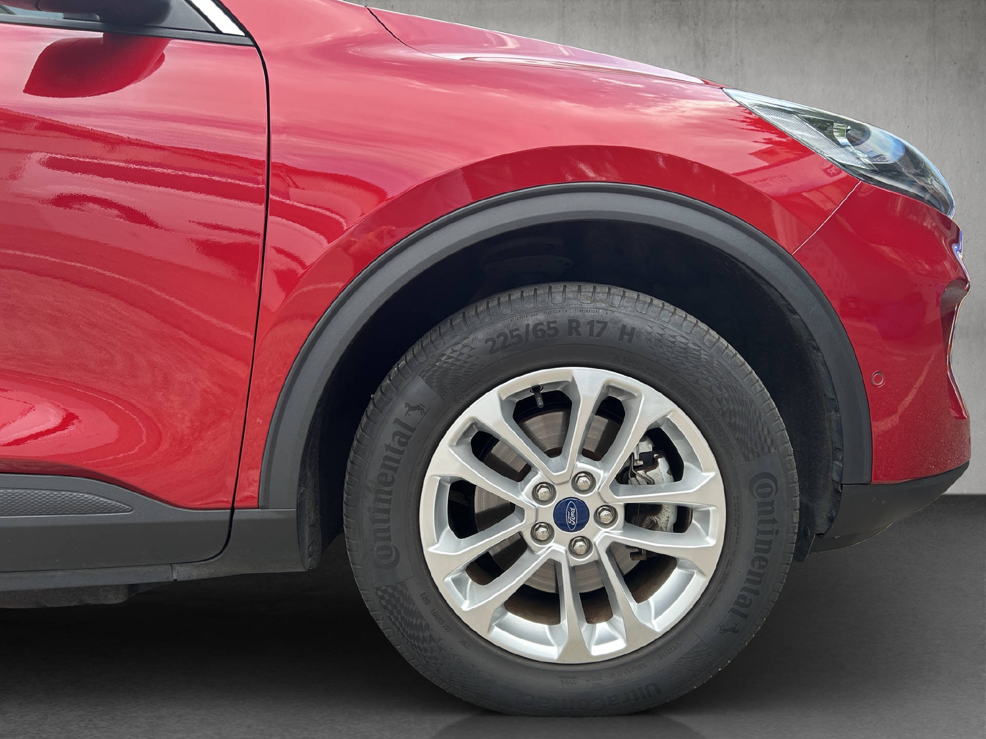 FORD Kuga 2.5 Plug-in Hybrid Titanium X-image-25