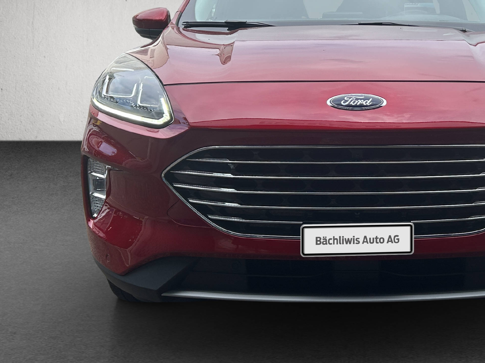 FORD Kuga 2.5 Plug-in Hybrid Titanium X-image-8