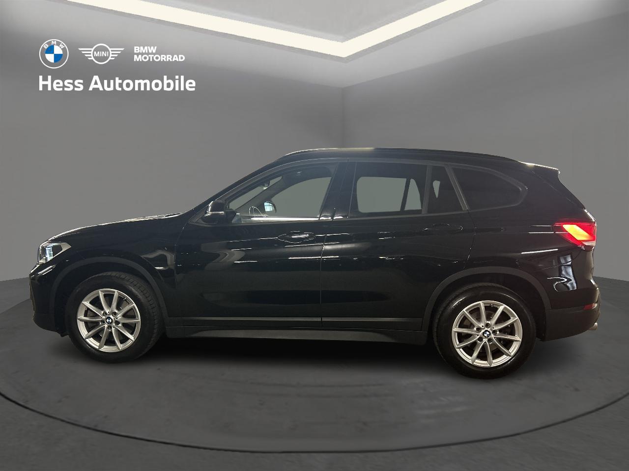 BMW X1 20i xDrive-image-4
