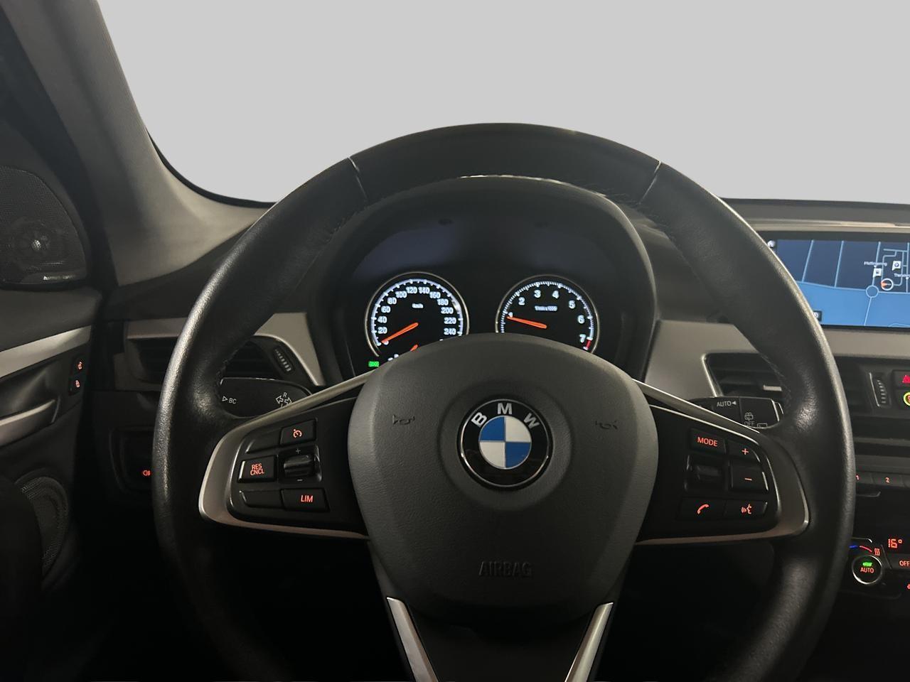 BMW X1 20i xDrive-image-17