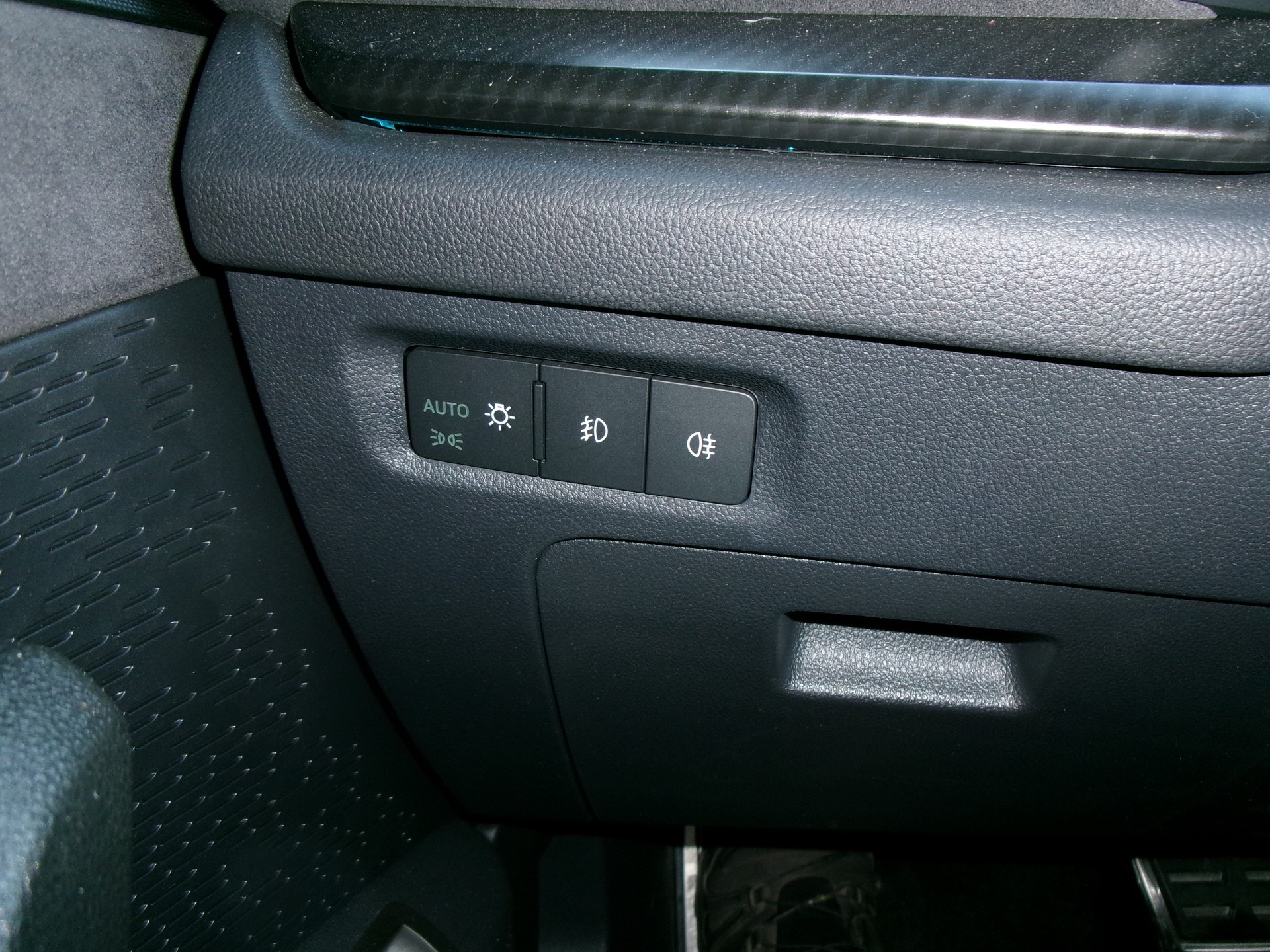 SKODA Octavia Combi 2.0 TDI DSG RS 4x4-image-15