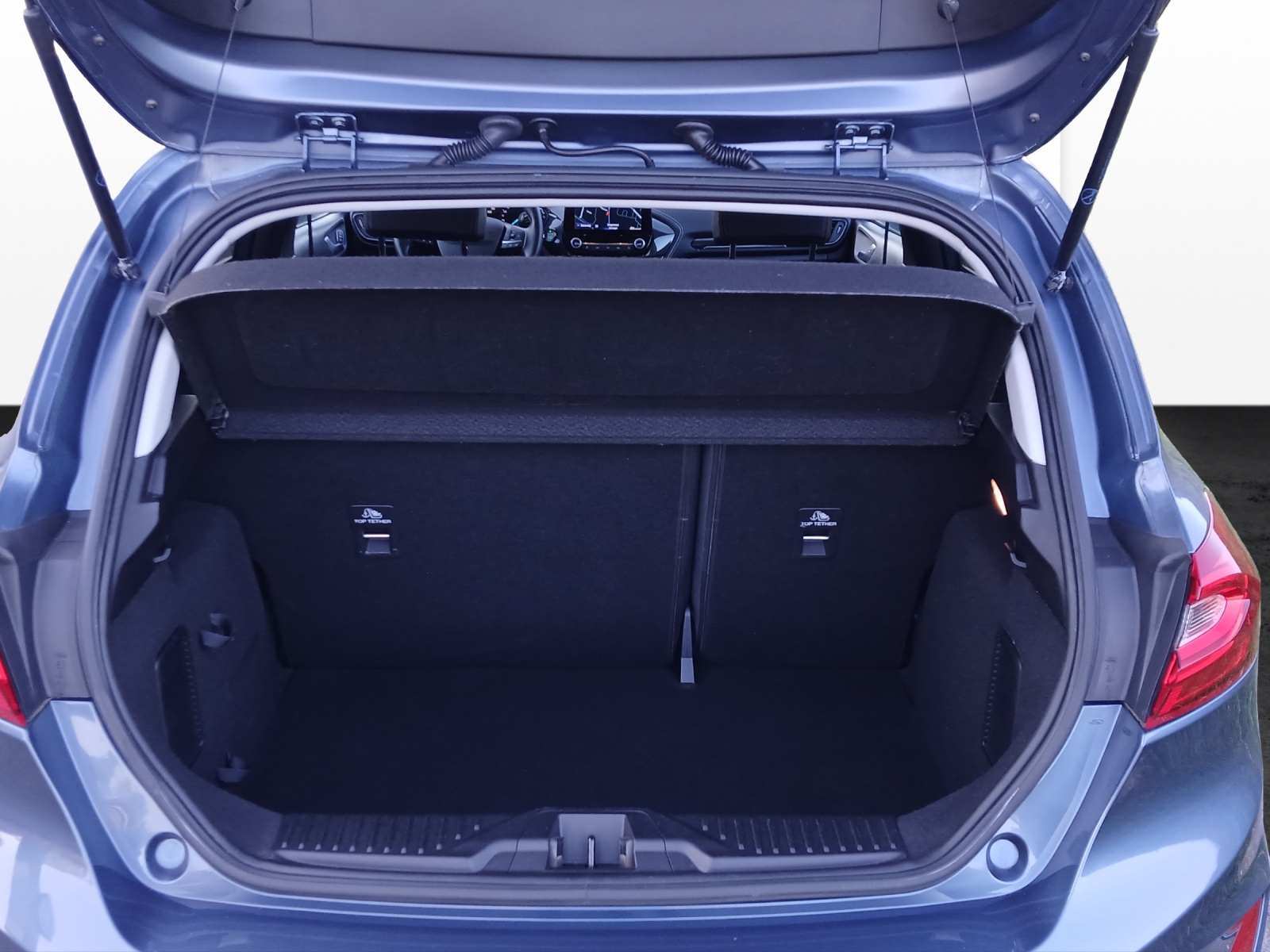 FORD Fiesta 1.0 EcoB Vignale-image-10